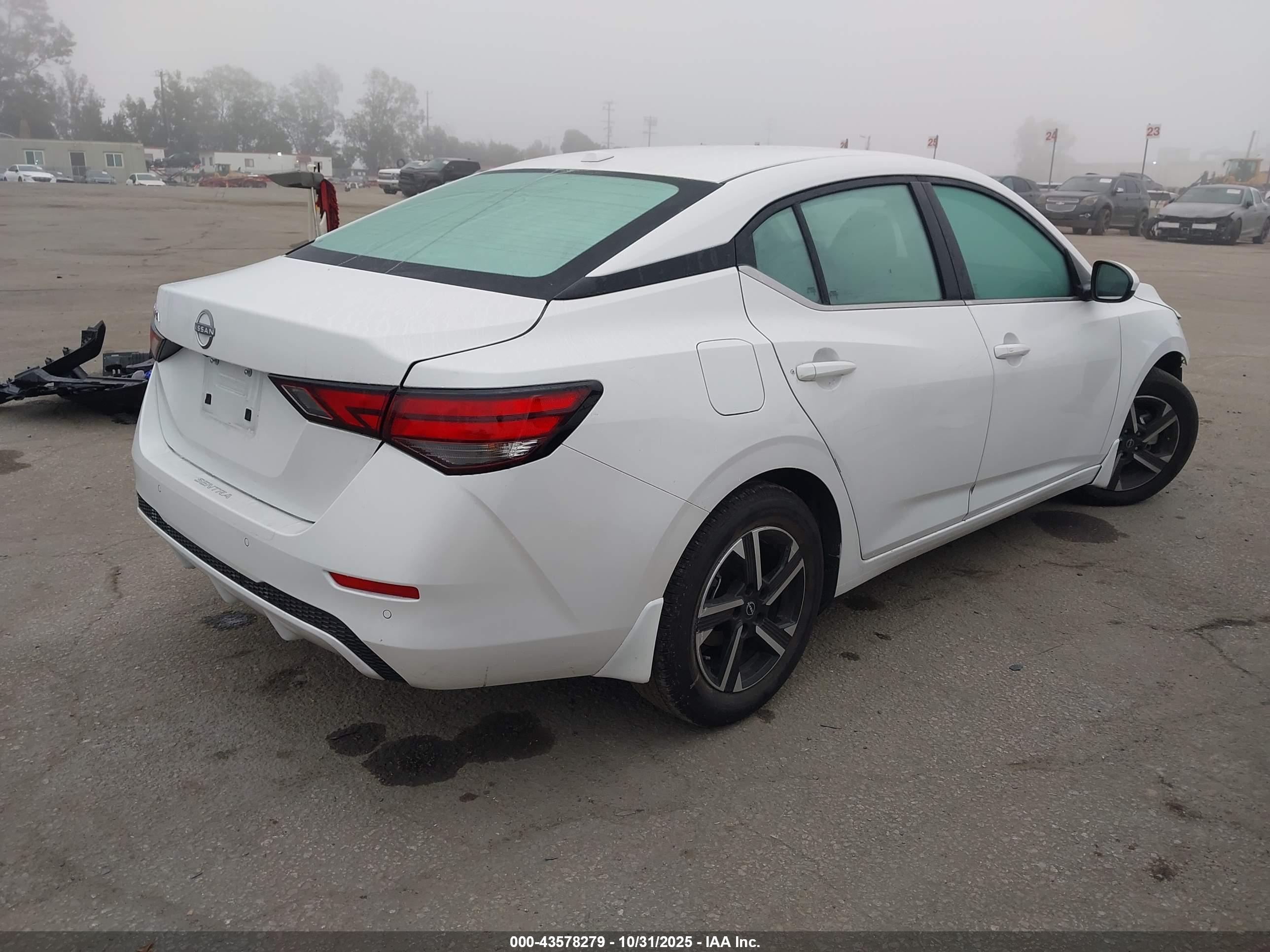 NISSAN SENTRA image 4