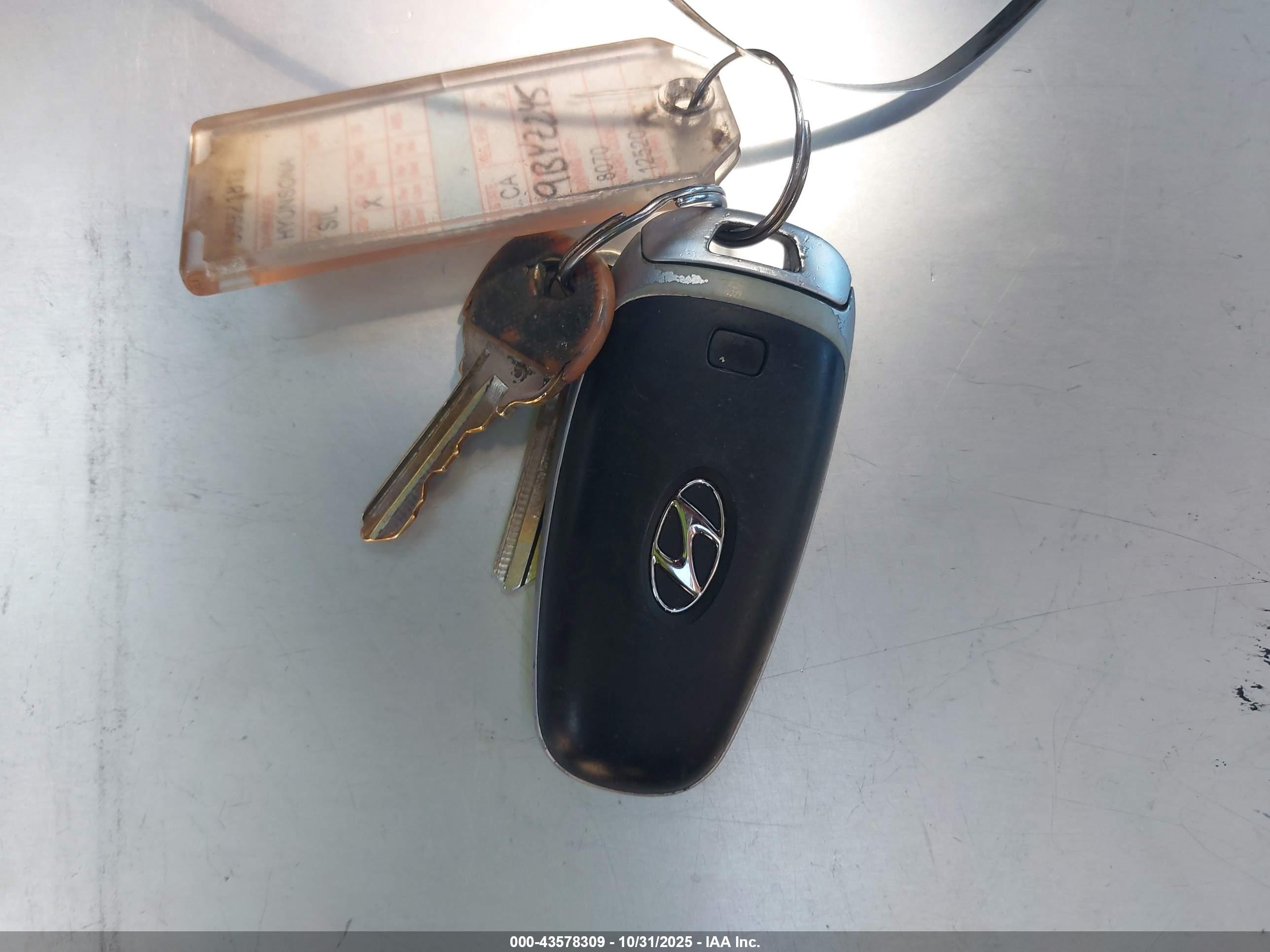 HYUNDAI SONATA image 11