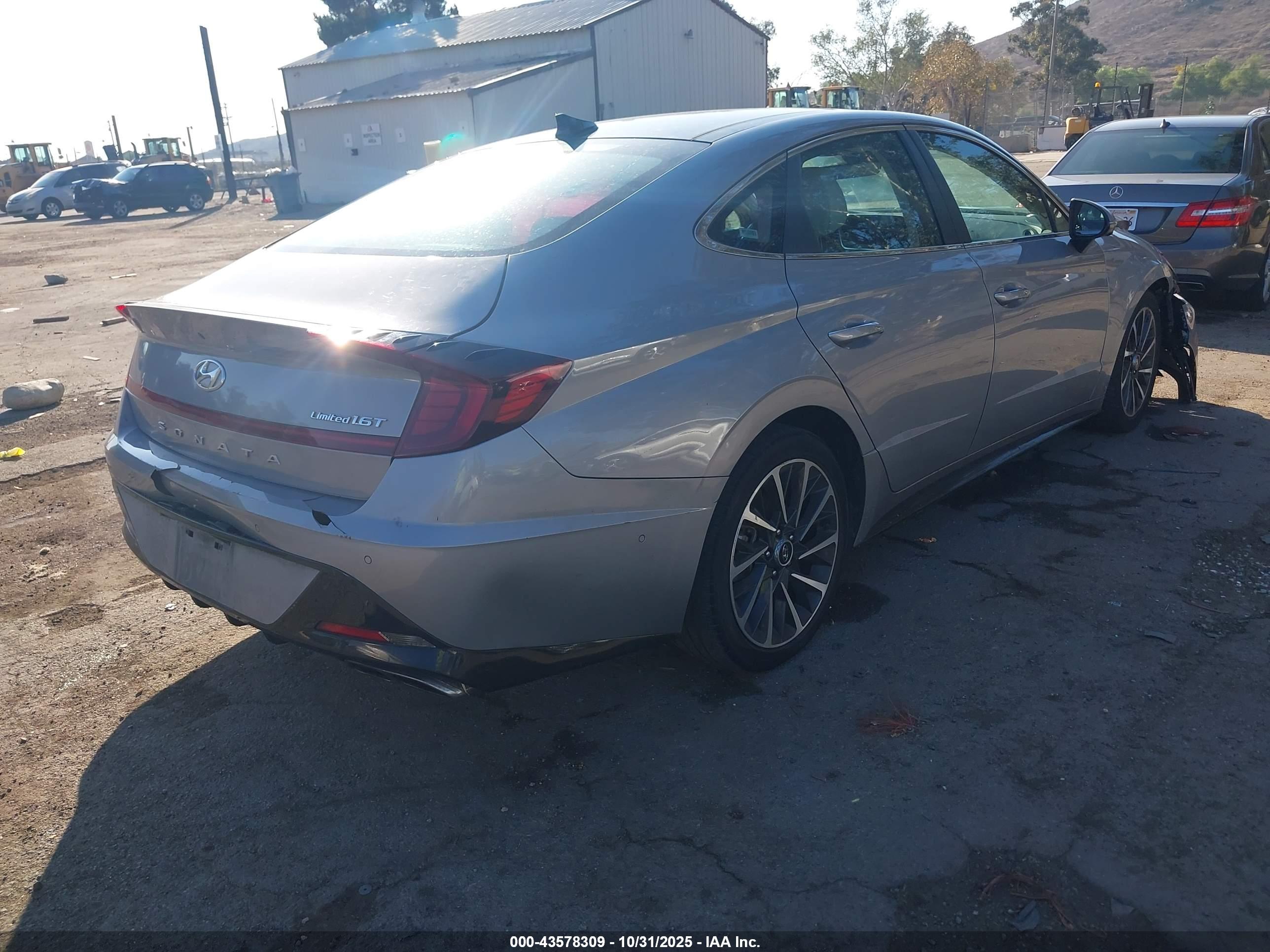 HYUNDAI SONATA image 4