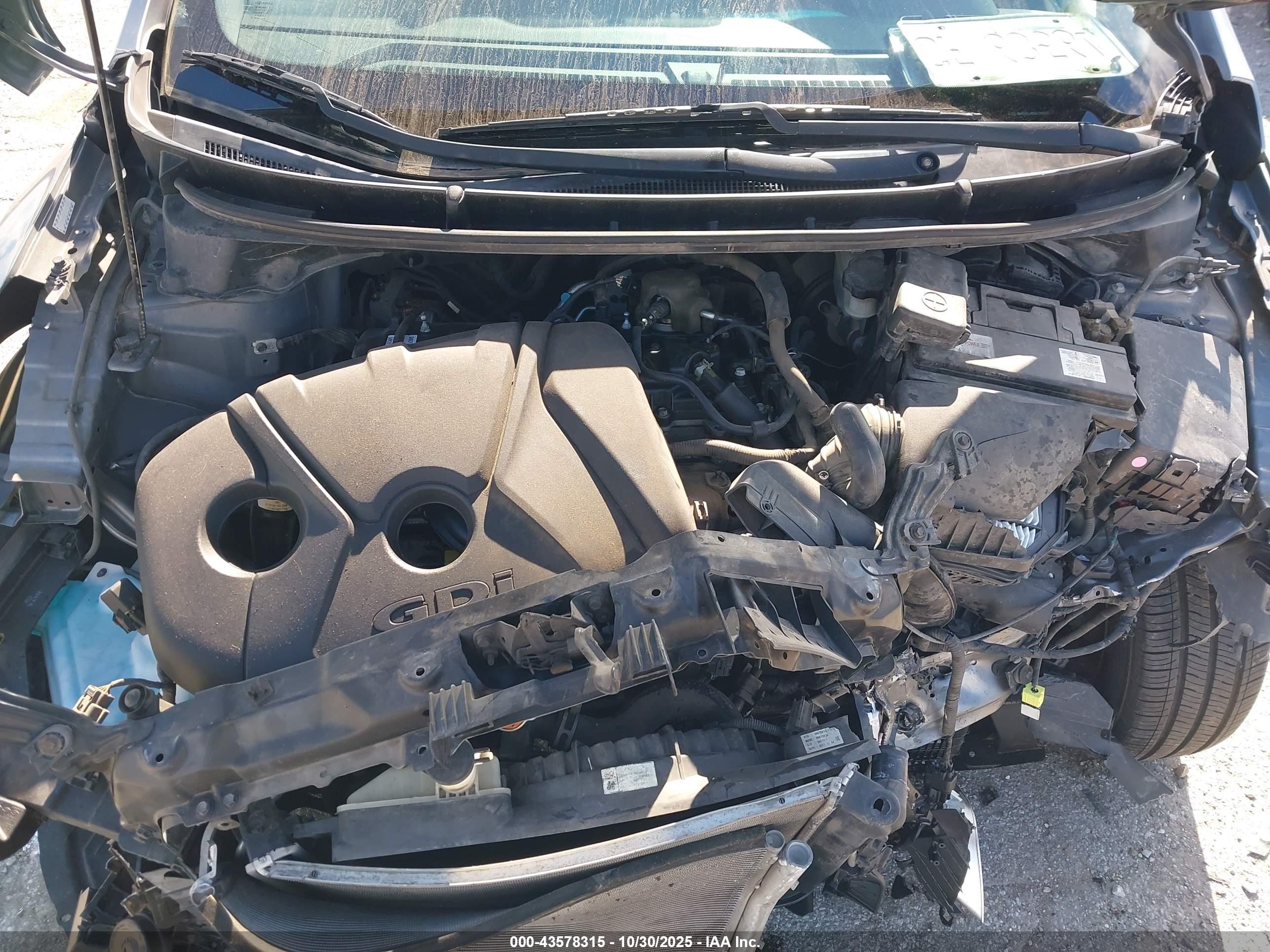 HYUNDAI ELANTRA image 10