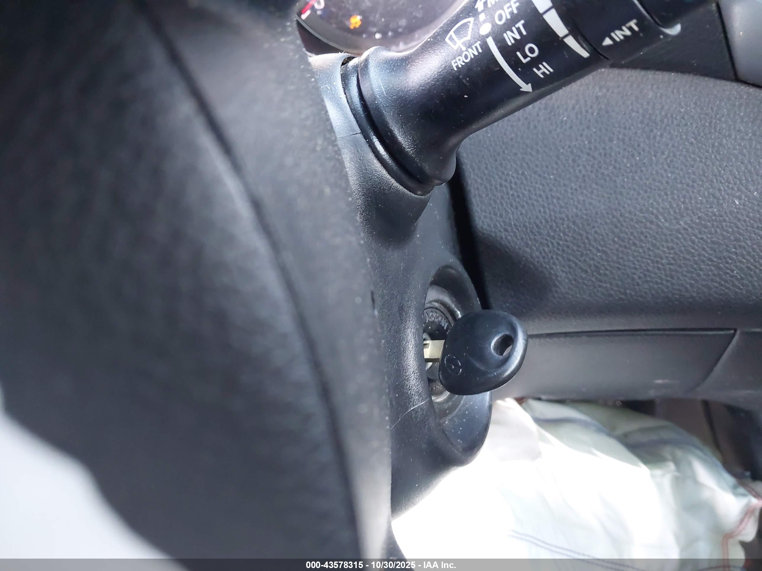 HYUNDAI ELANTRA image 11