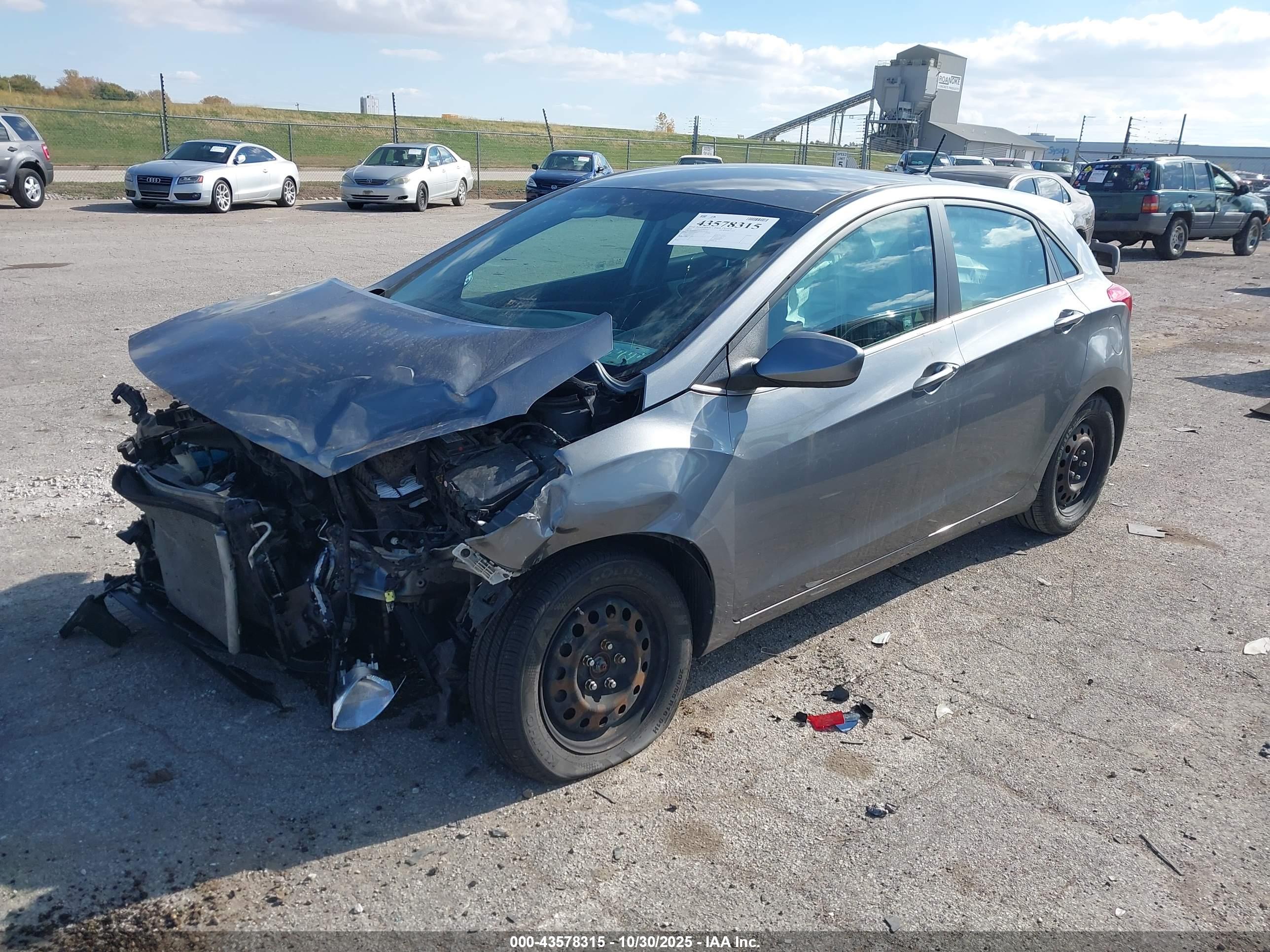 HYUNDAI ELANTRA image 2