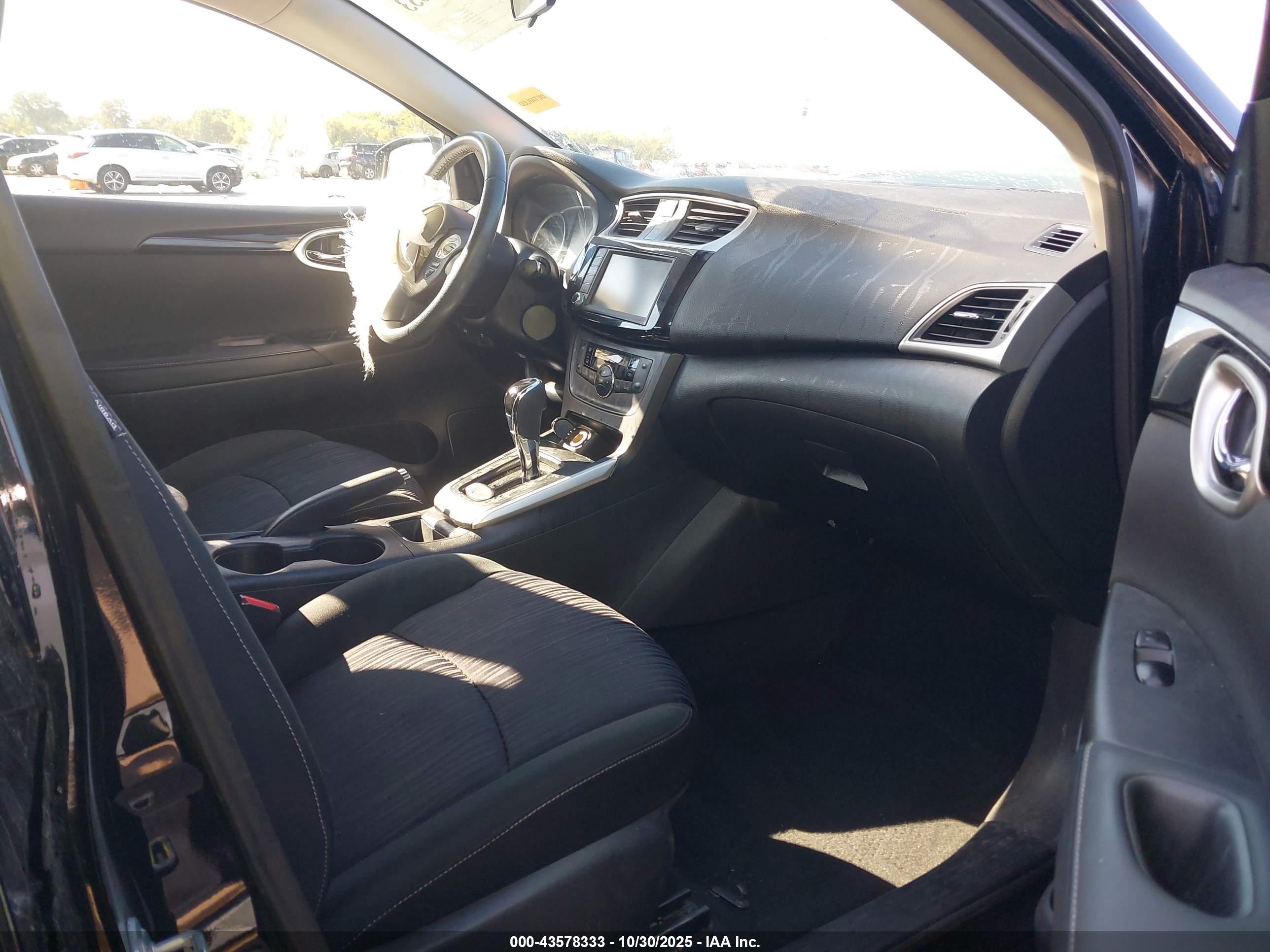 NISSAN SENTRA image 5