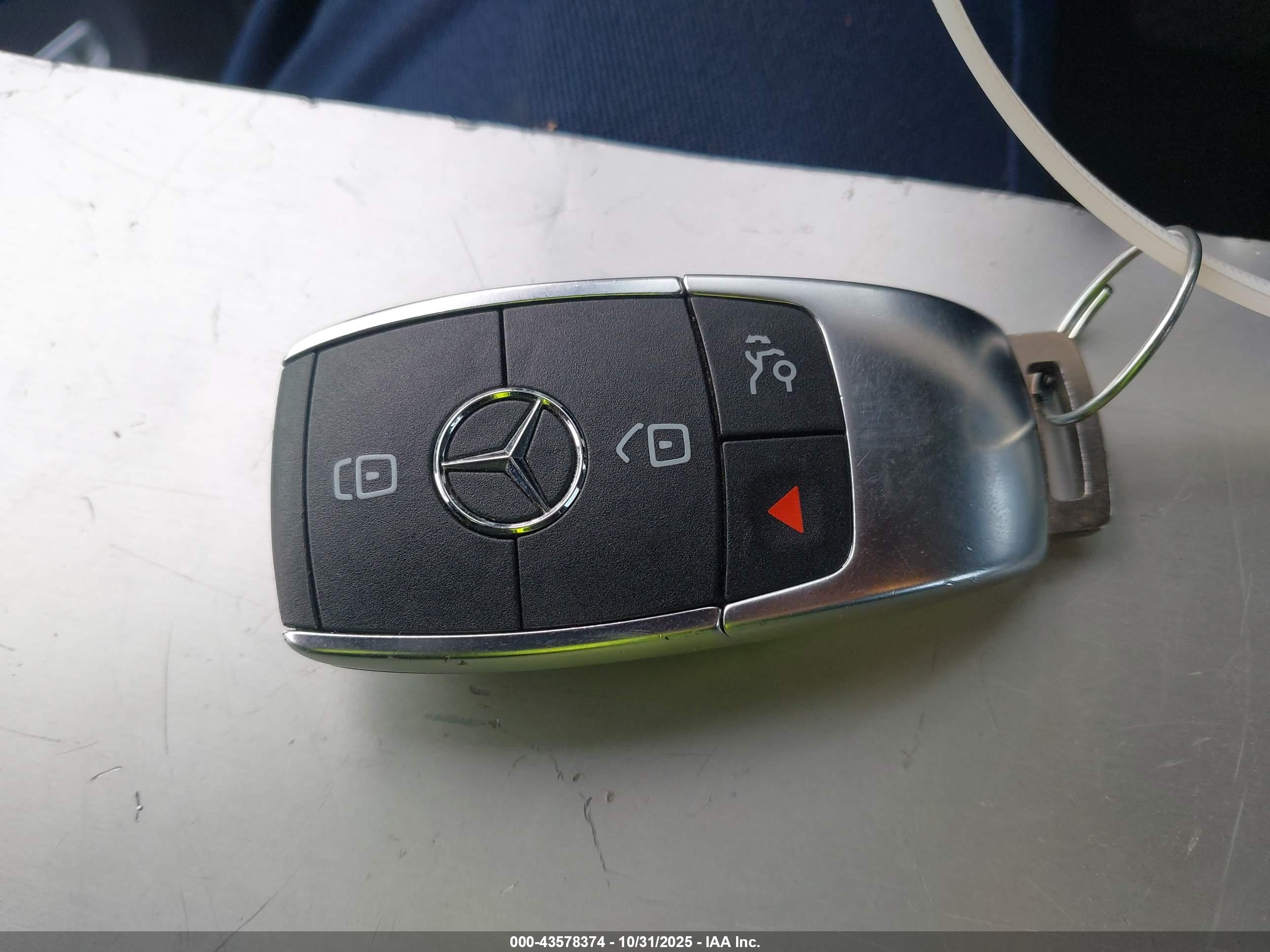 MERCEDES-BENZ GLE image 11