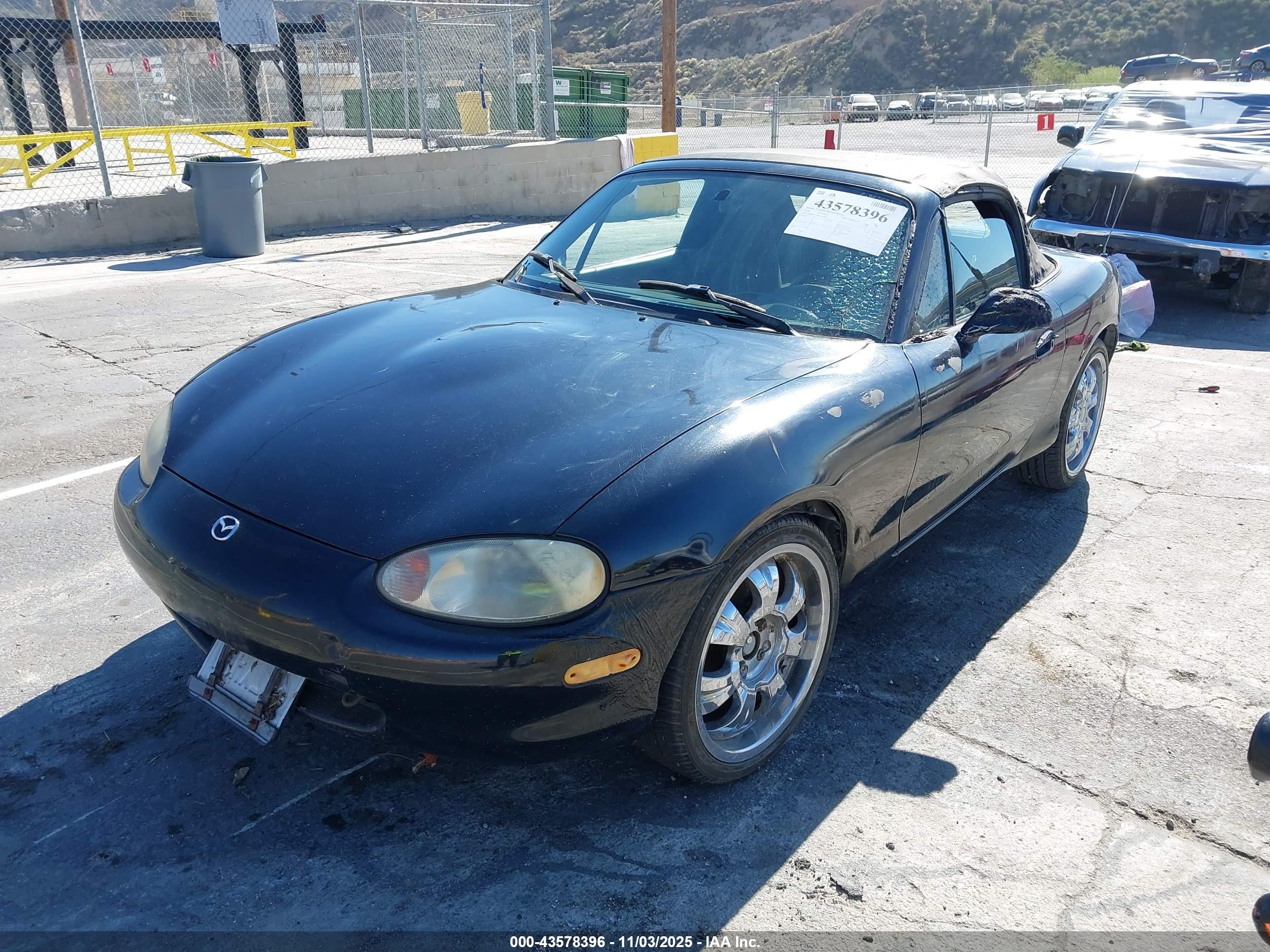 MAZDA MX-5 image 2
