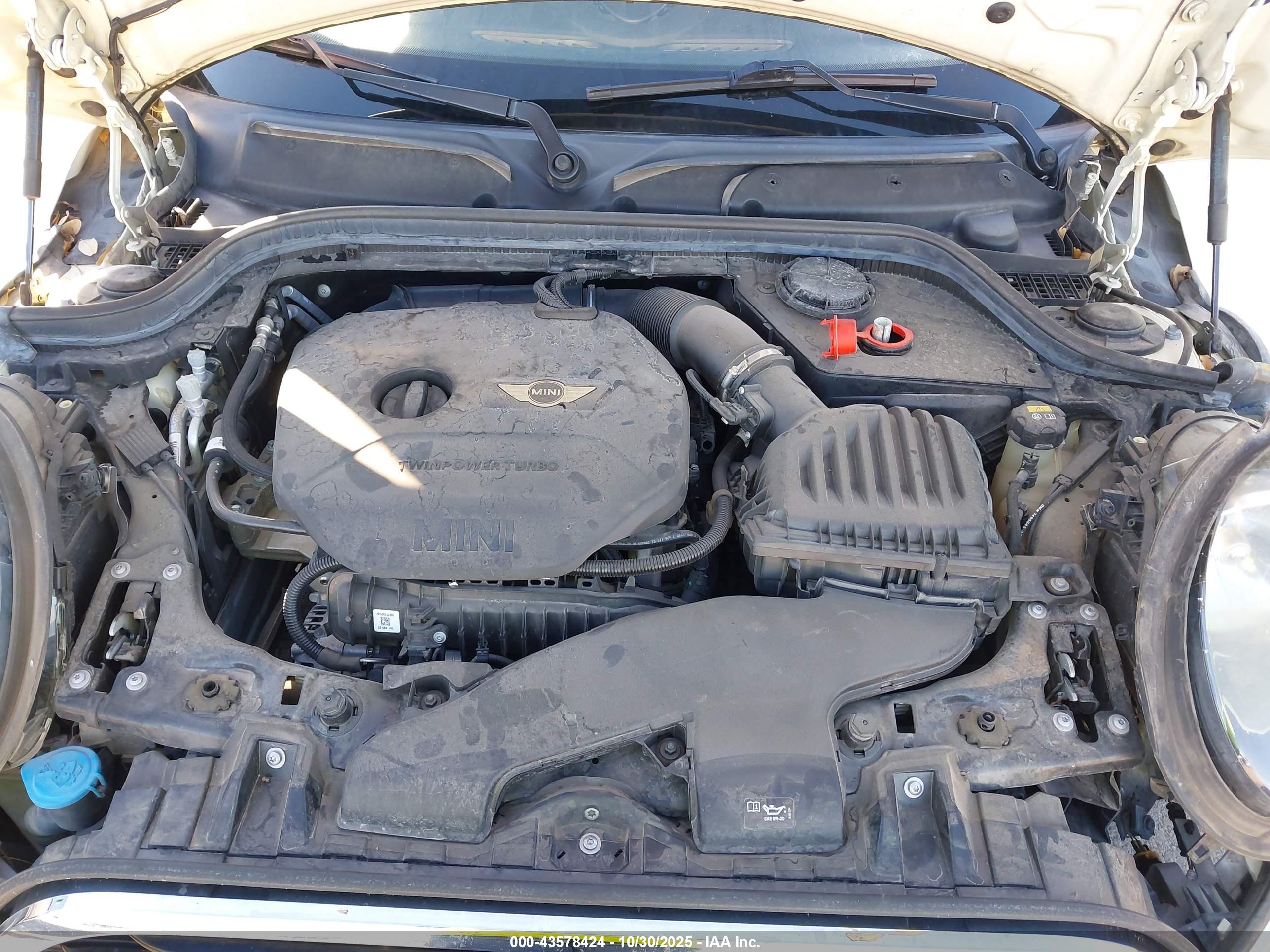MINI CONVERTIBLE image 10