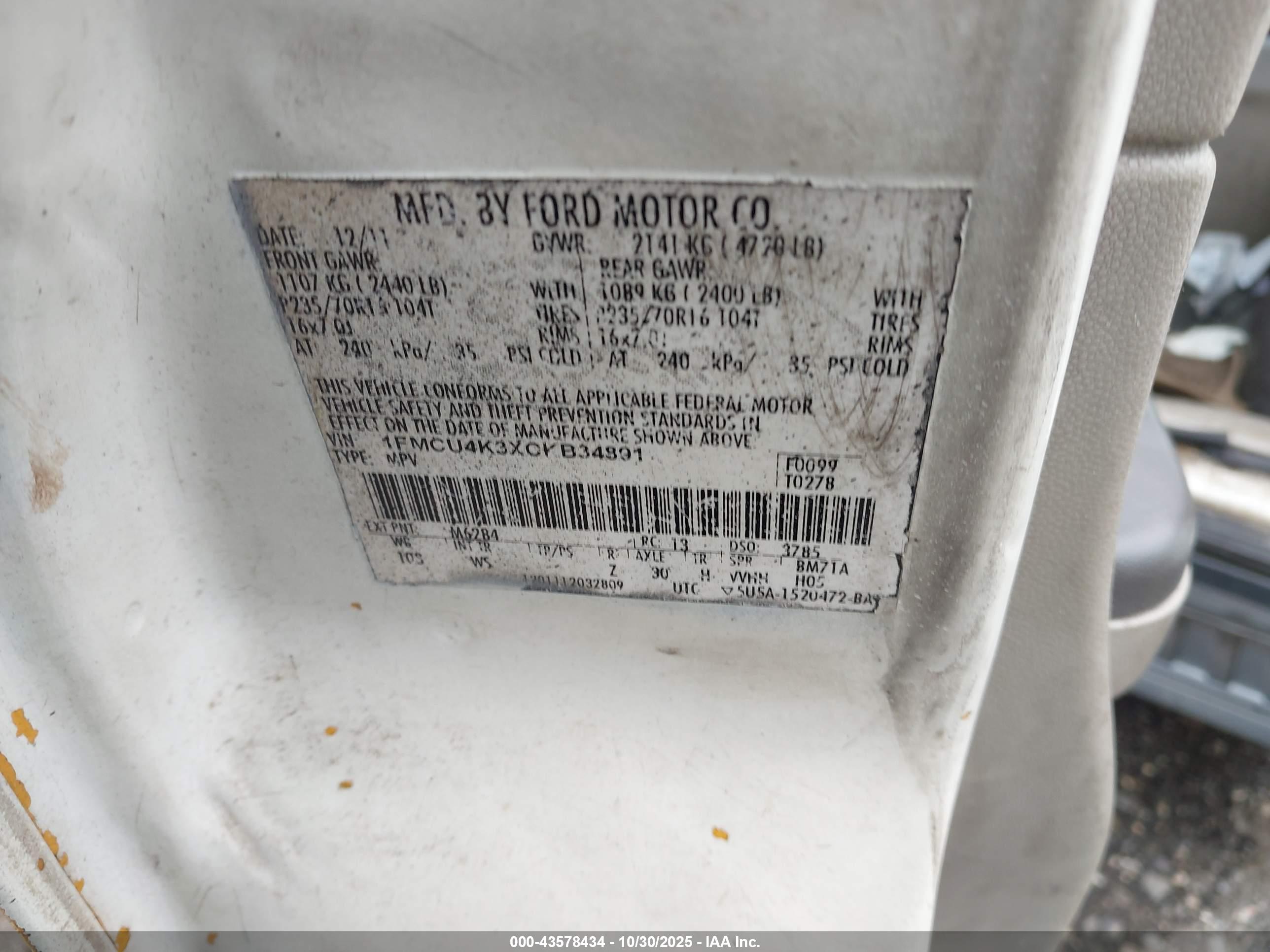 FORD ESCAPE image 9