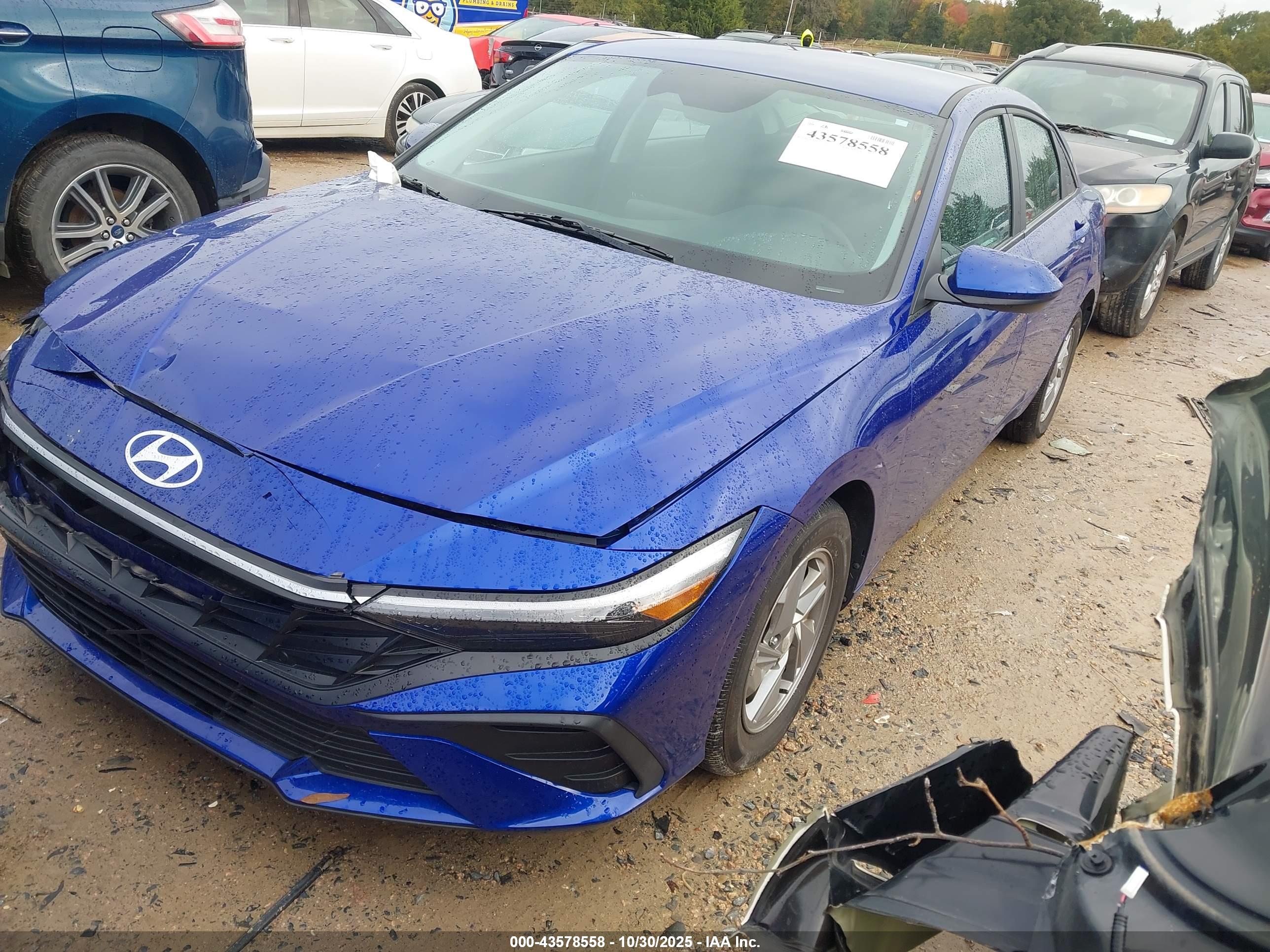 HYUNDAI ELANTRA image 2