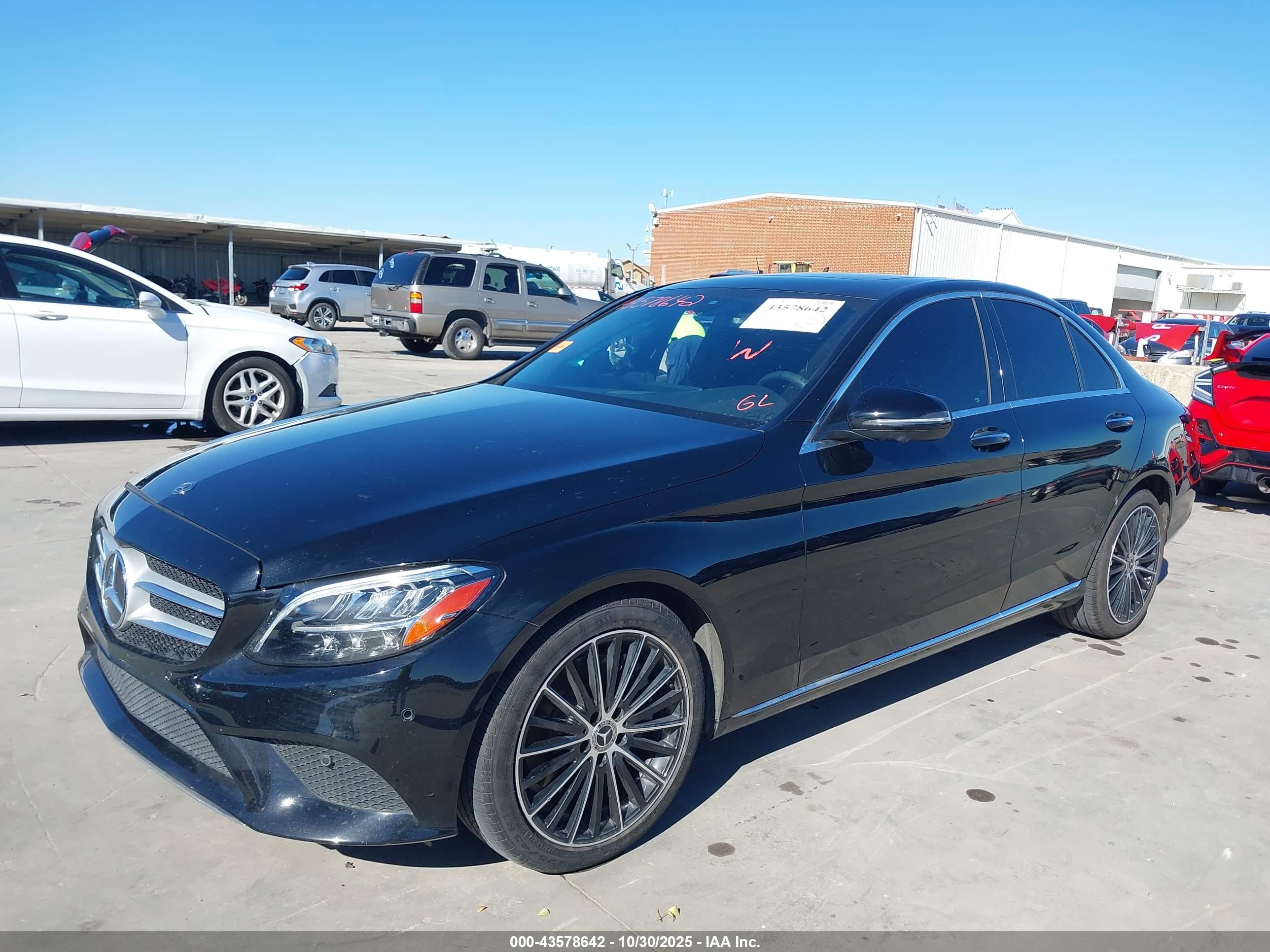 MERCEDES-BENZ C image 2