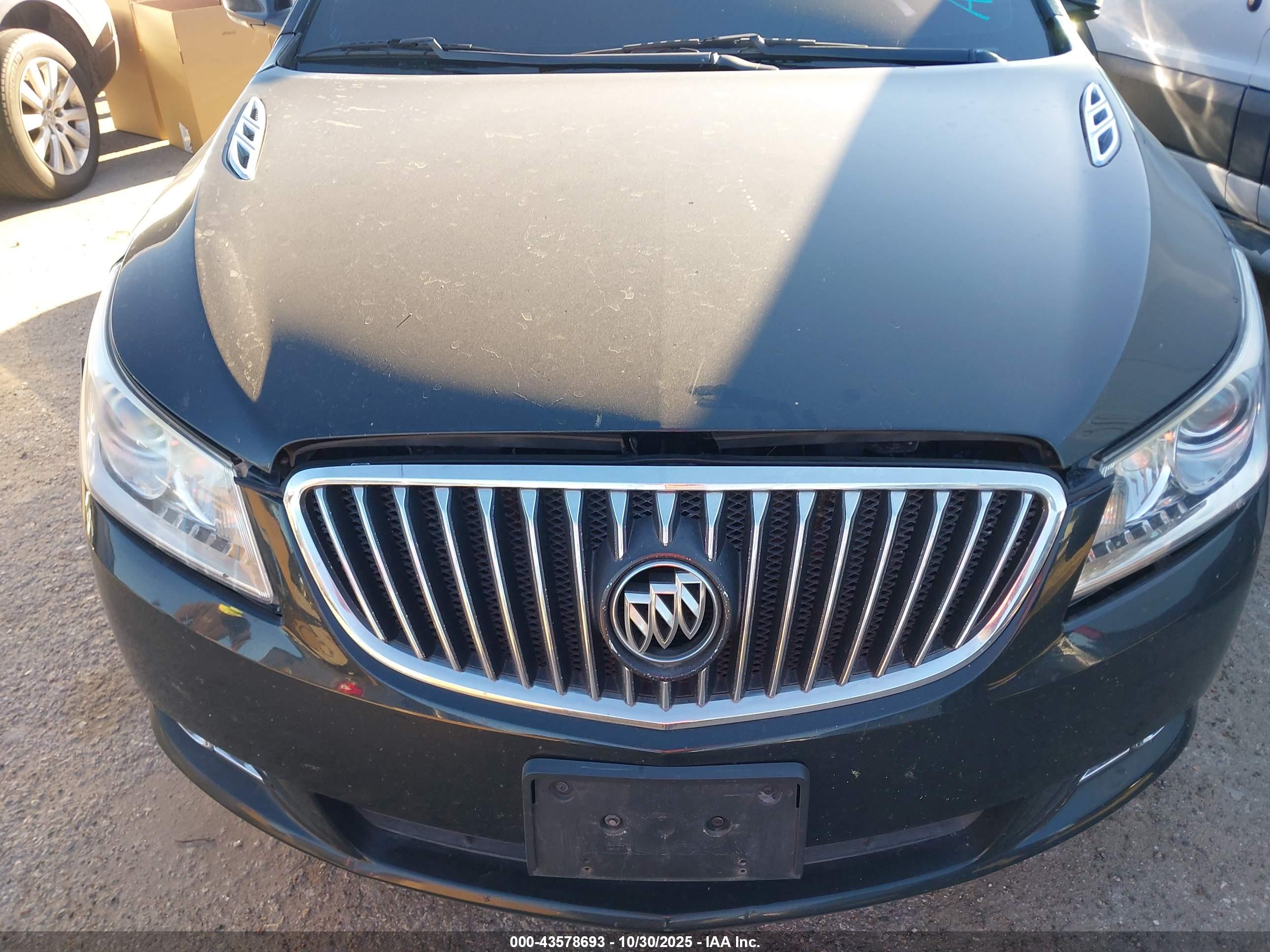 BUICK LACROSSE image 6