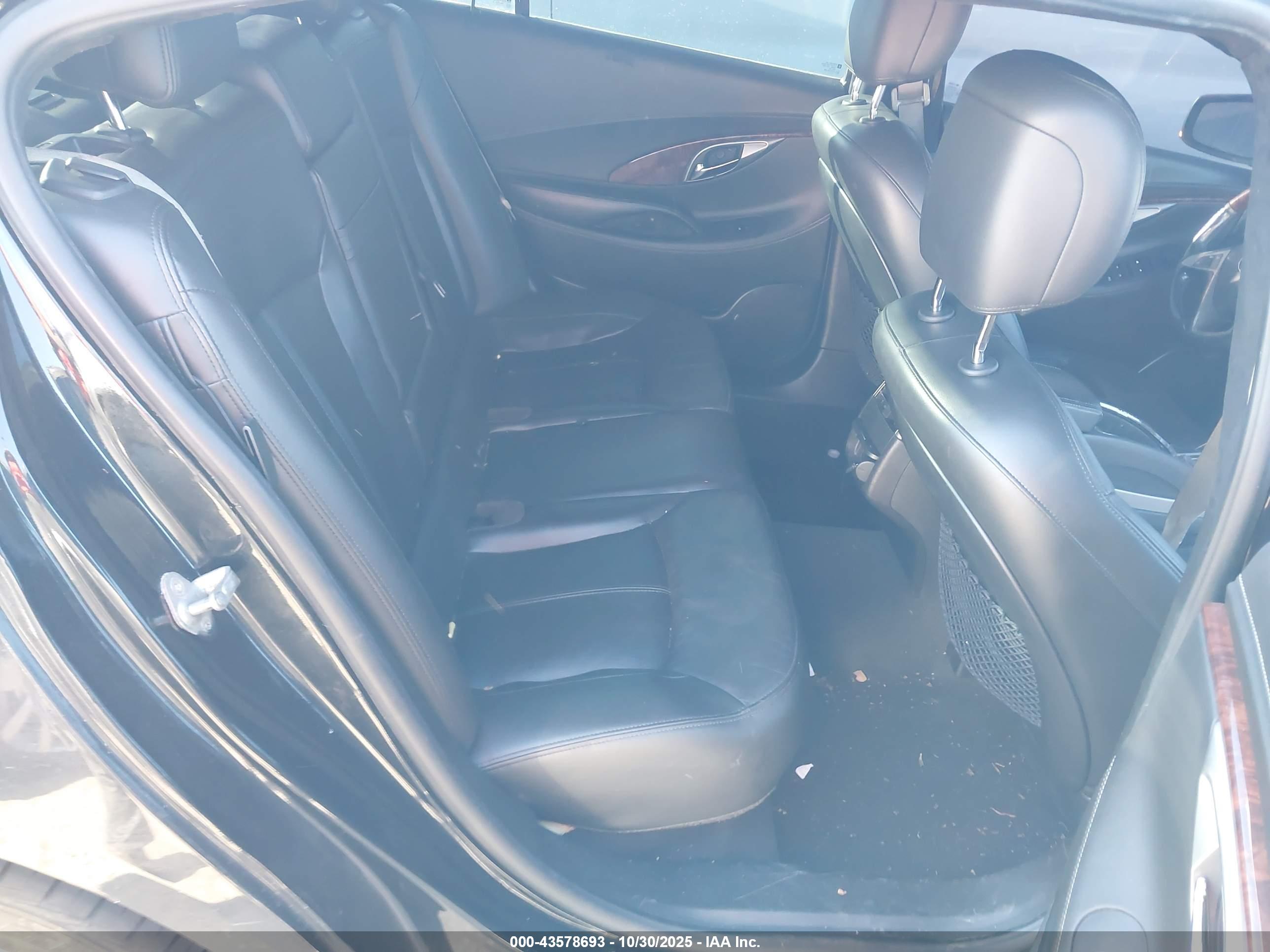 BUICK LACROSSE image 8