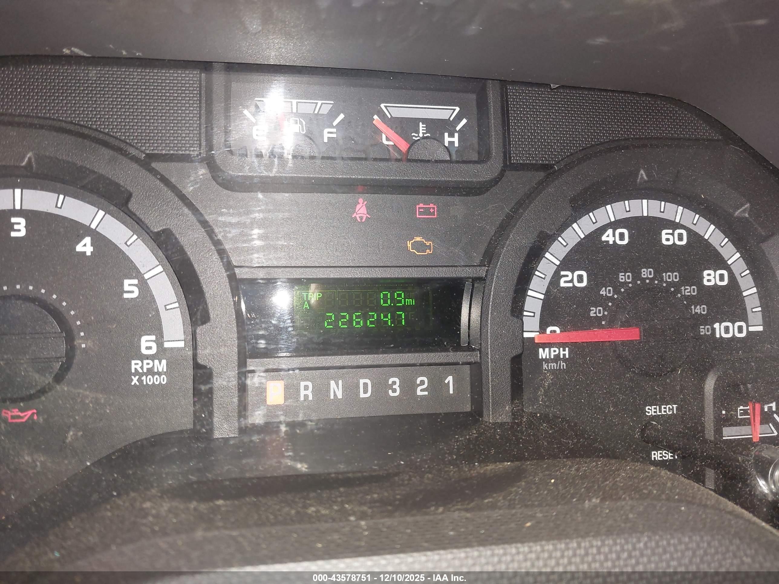 FORD E-350 image 6