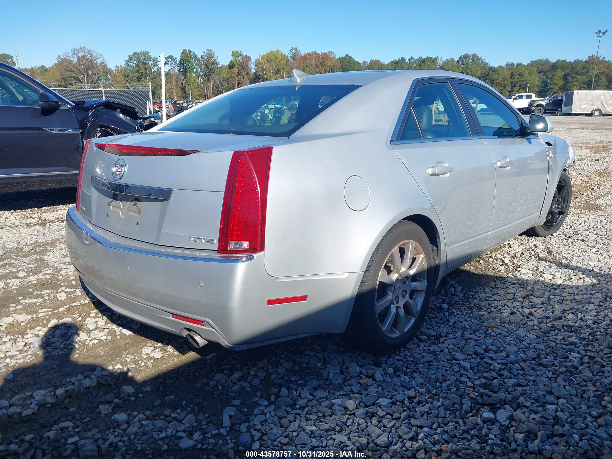 CADILLAC CTS image 4
