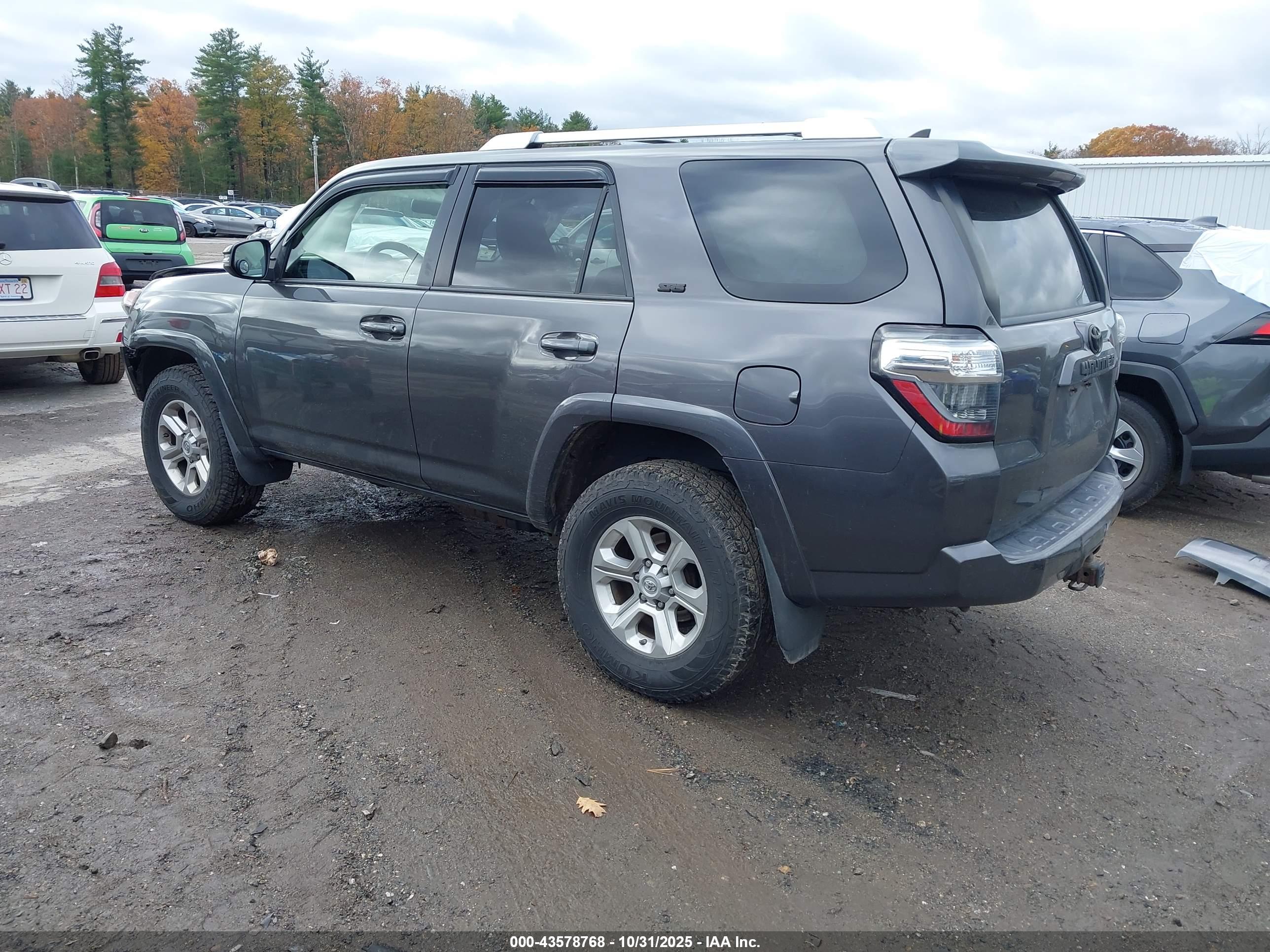 TOYOTA 4RUNNER image 3