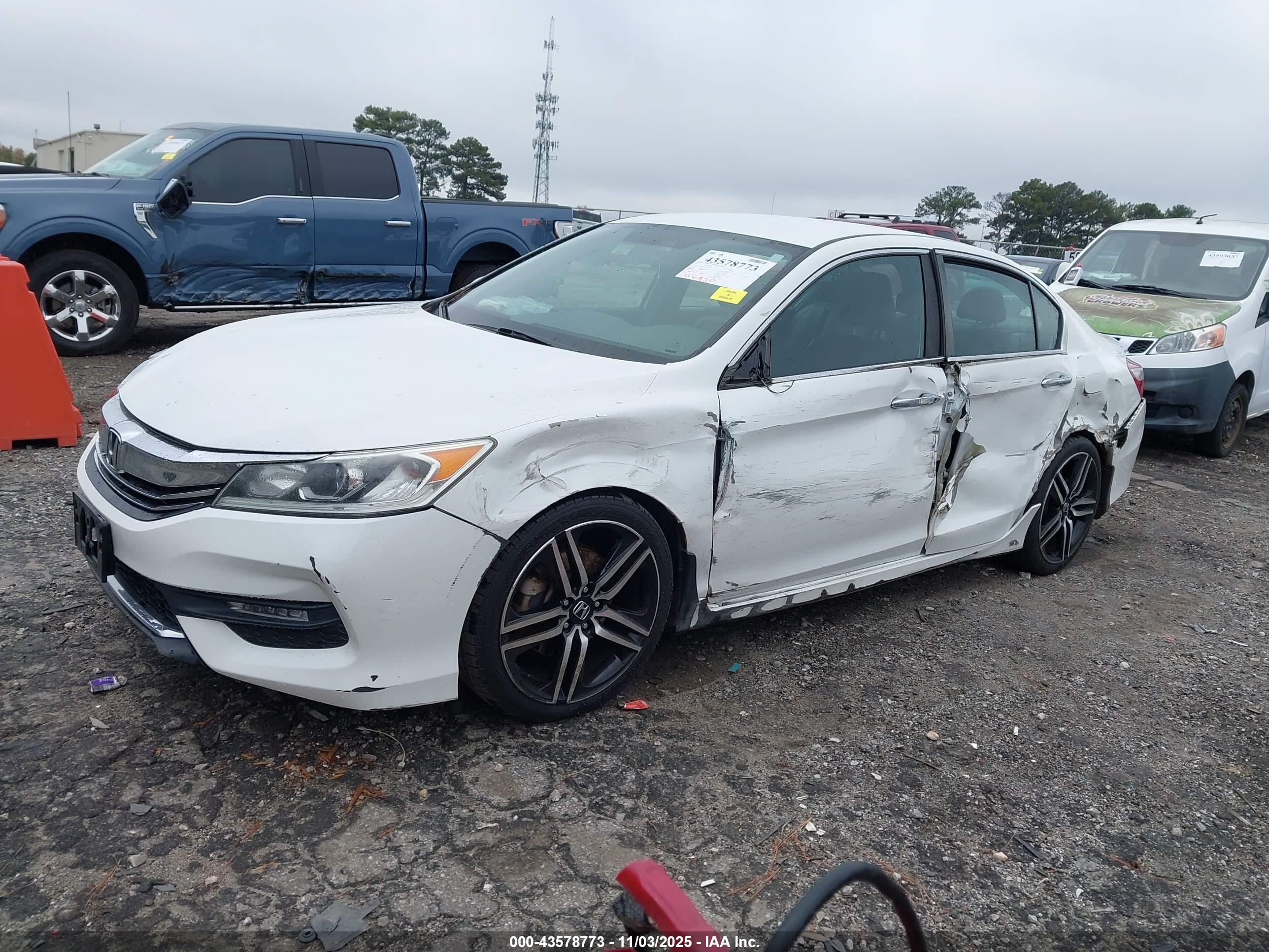 HONDA ACCORD image 2