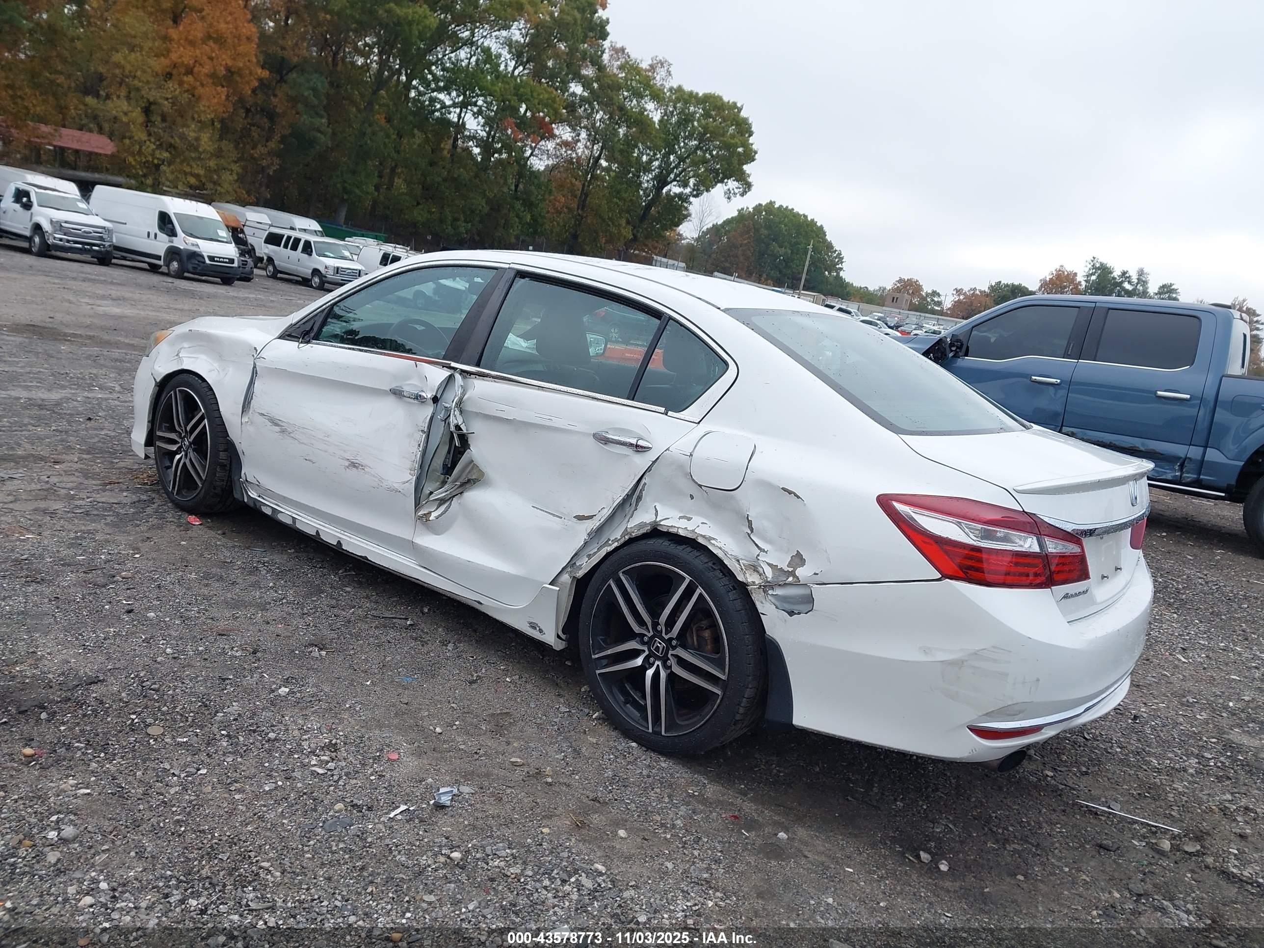HONDA ACCORD image 3