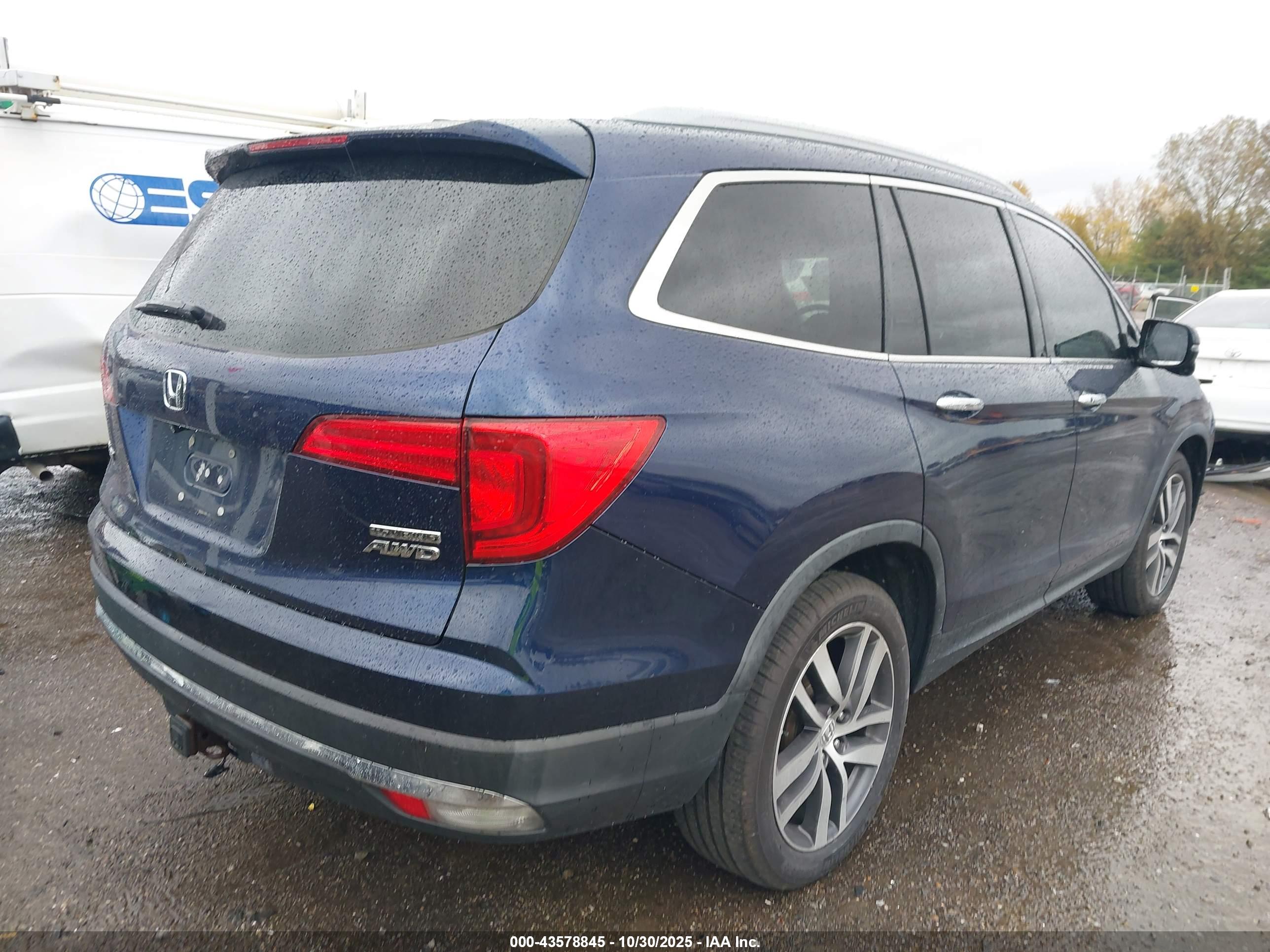 HONDA PILOT image 4