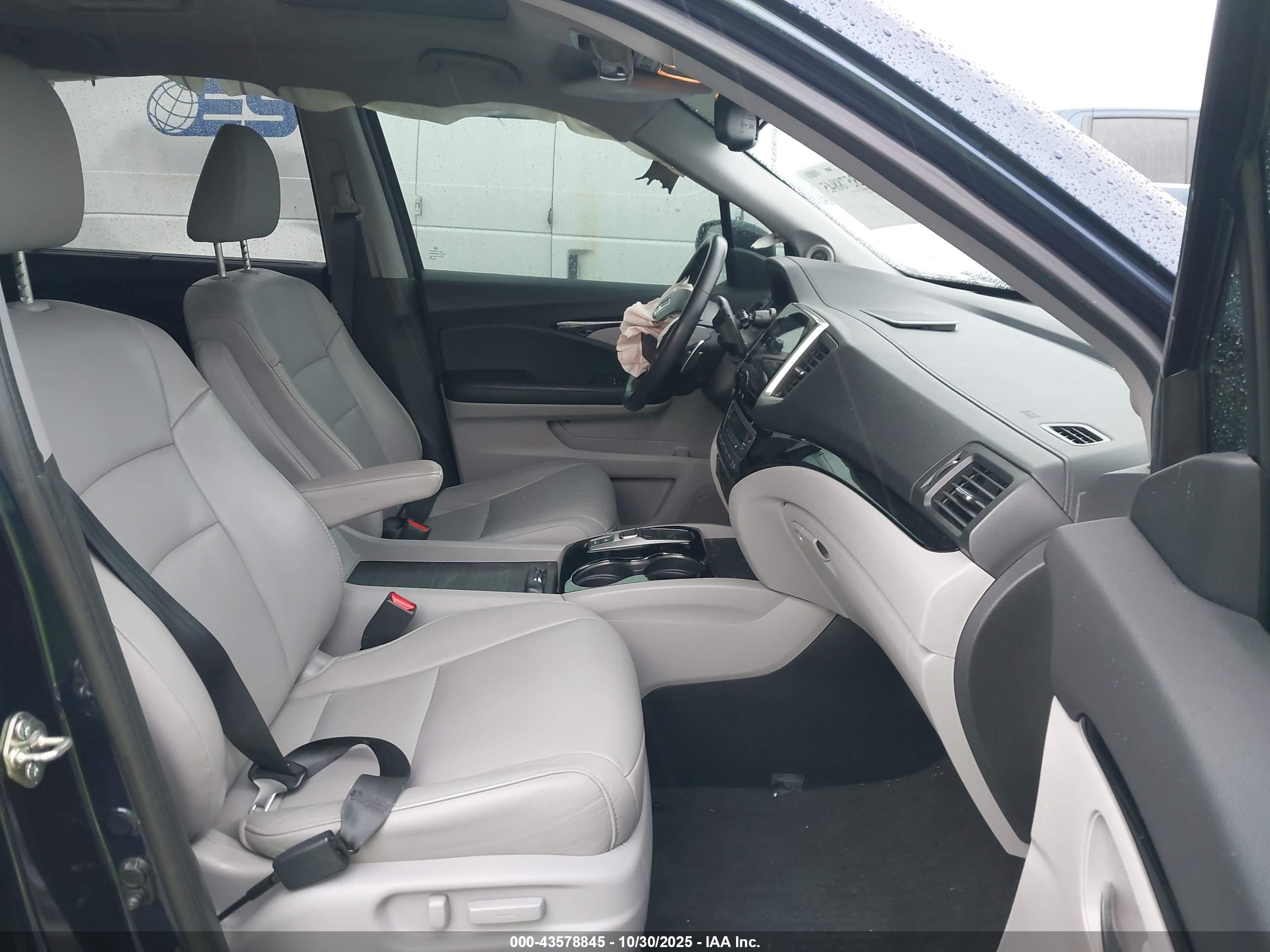 HONDA PILOT image 5