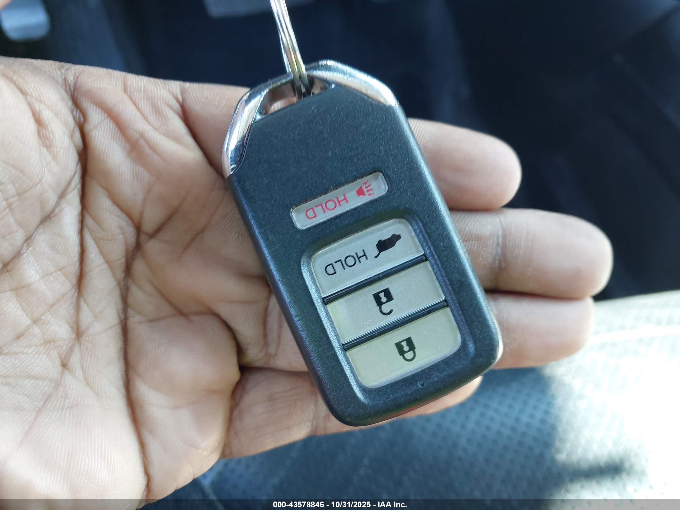HONDA CR-V image 11