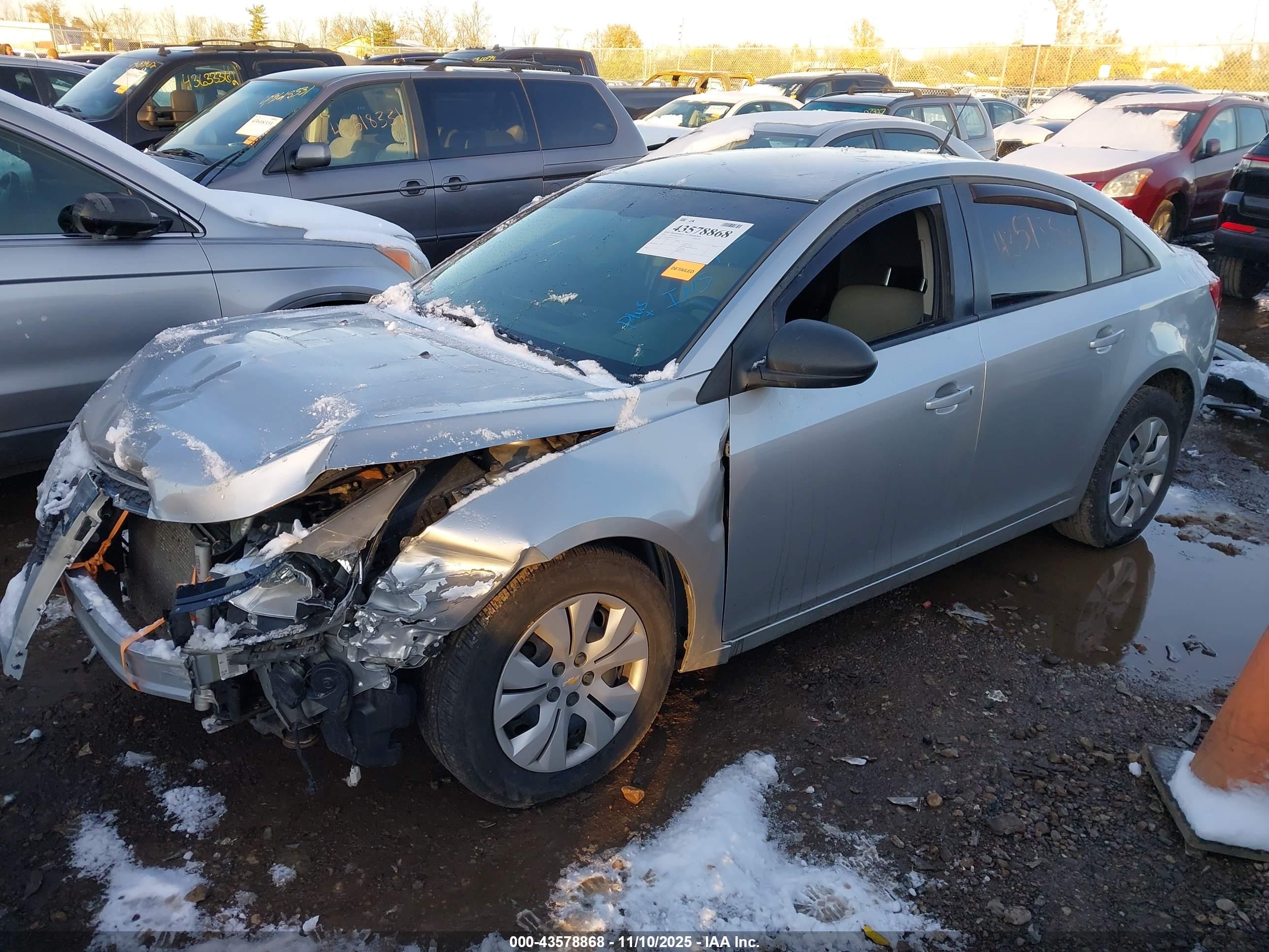 CHEVROLET CRUZE image 2
