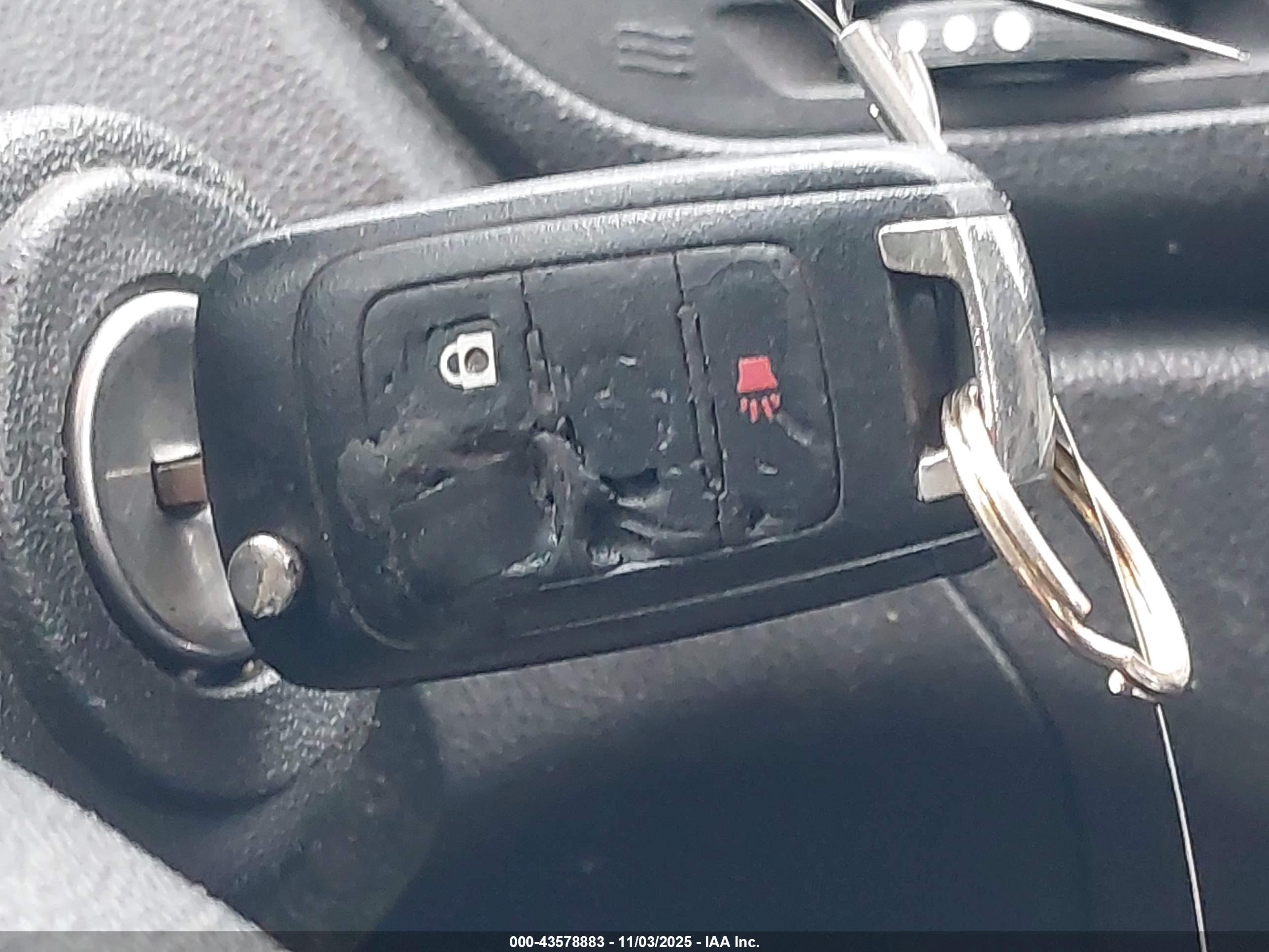 CHEVROLET EQUINOX image 11