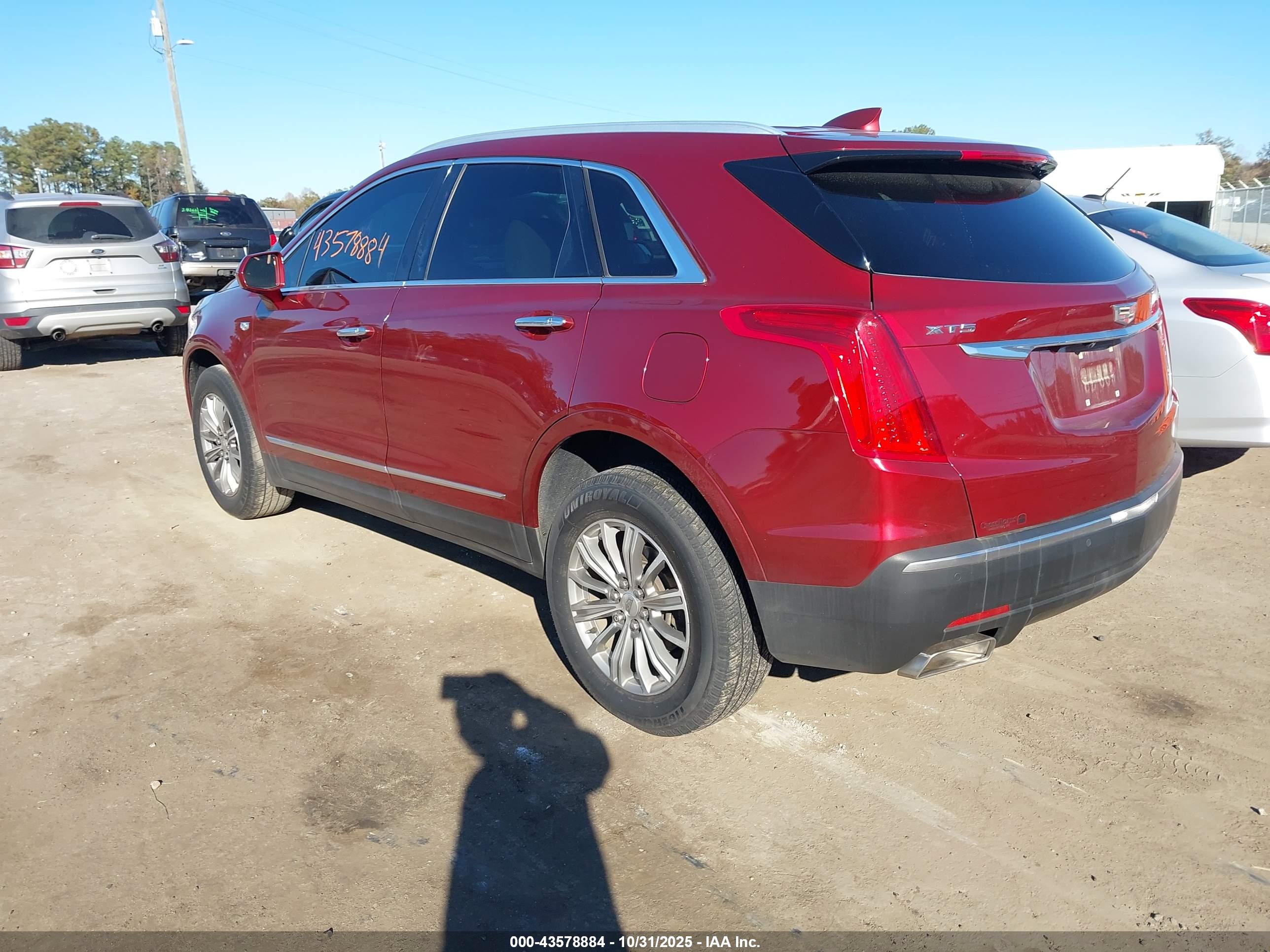 CADILLAC XT5 image 3