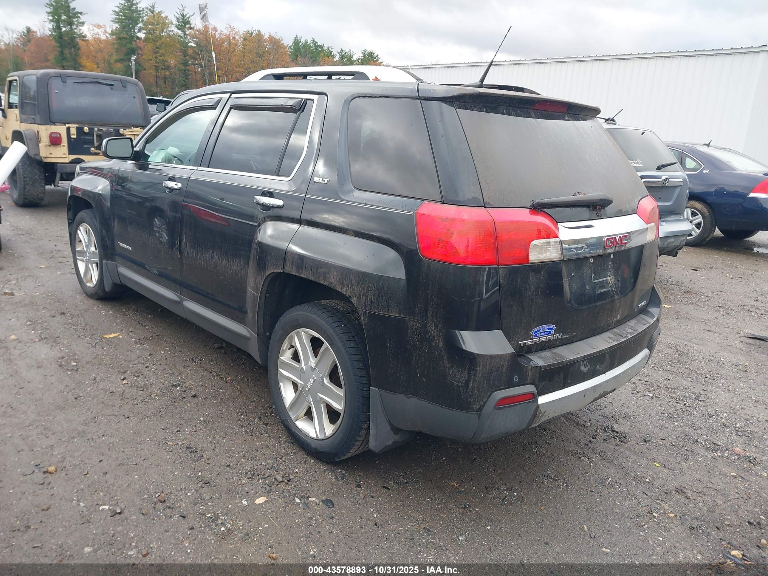 GMC TERRAIN image 3