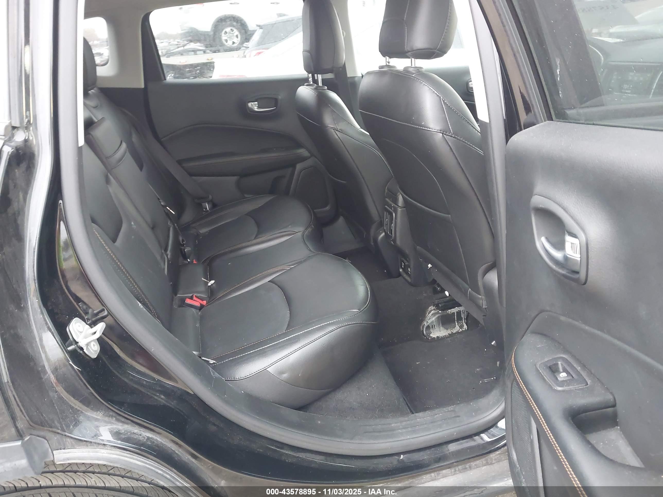 JEEP COMPASS image 8