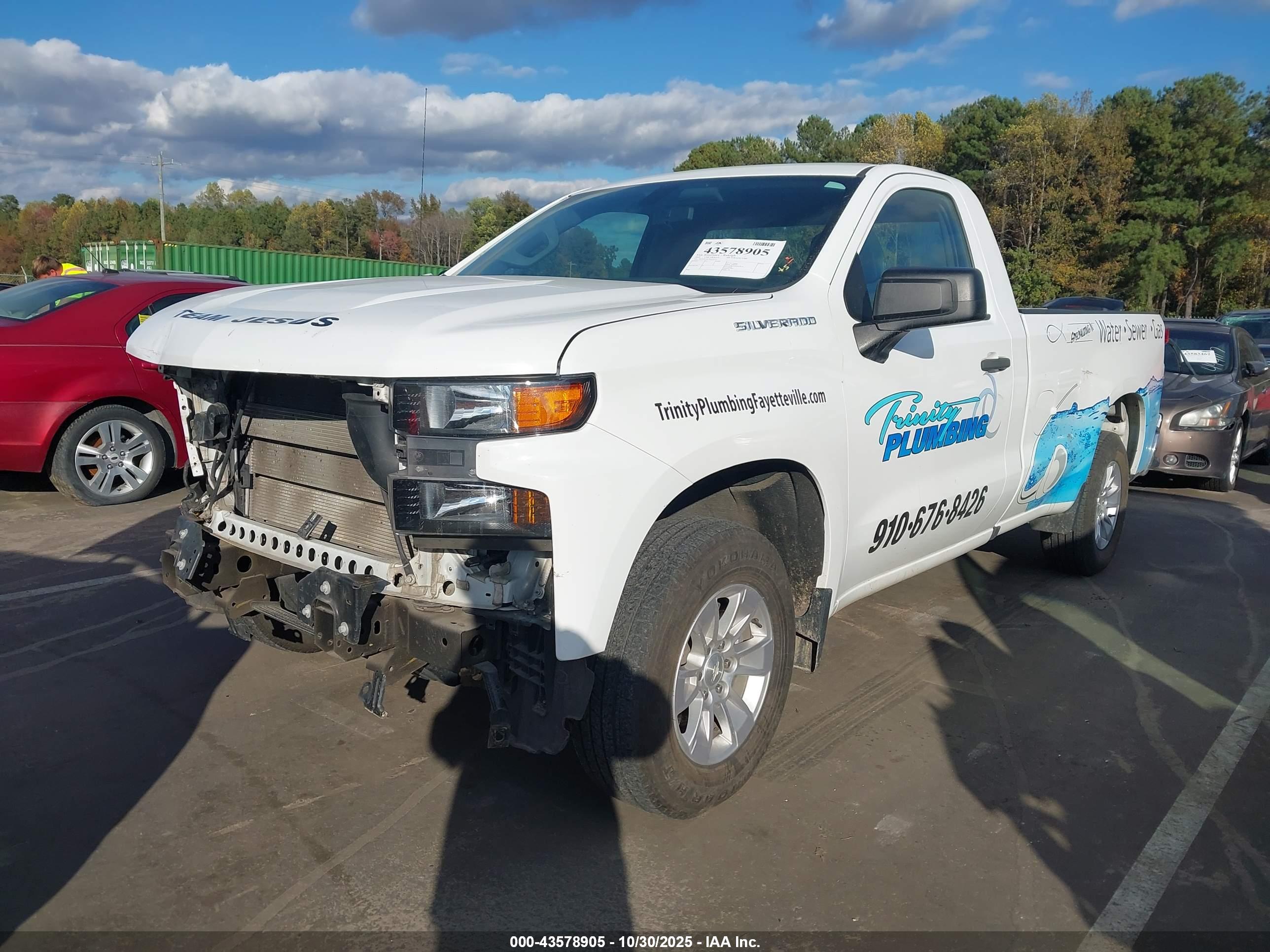 CHEVROLET SILVERADO image 2