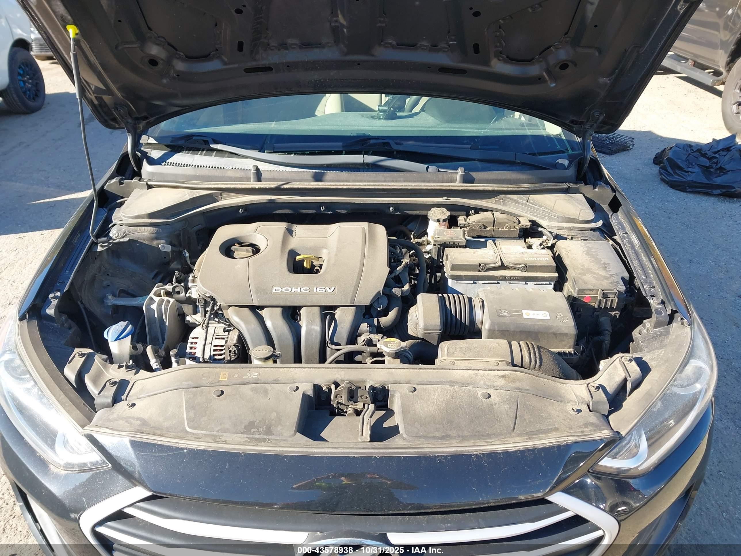 HYUNDAI ELANTRA image 10