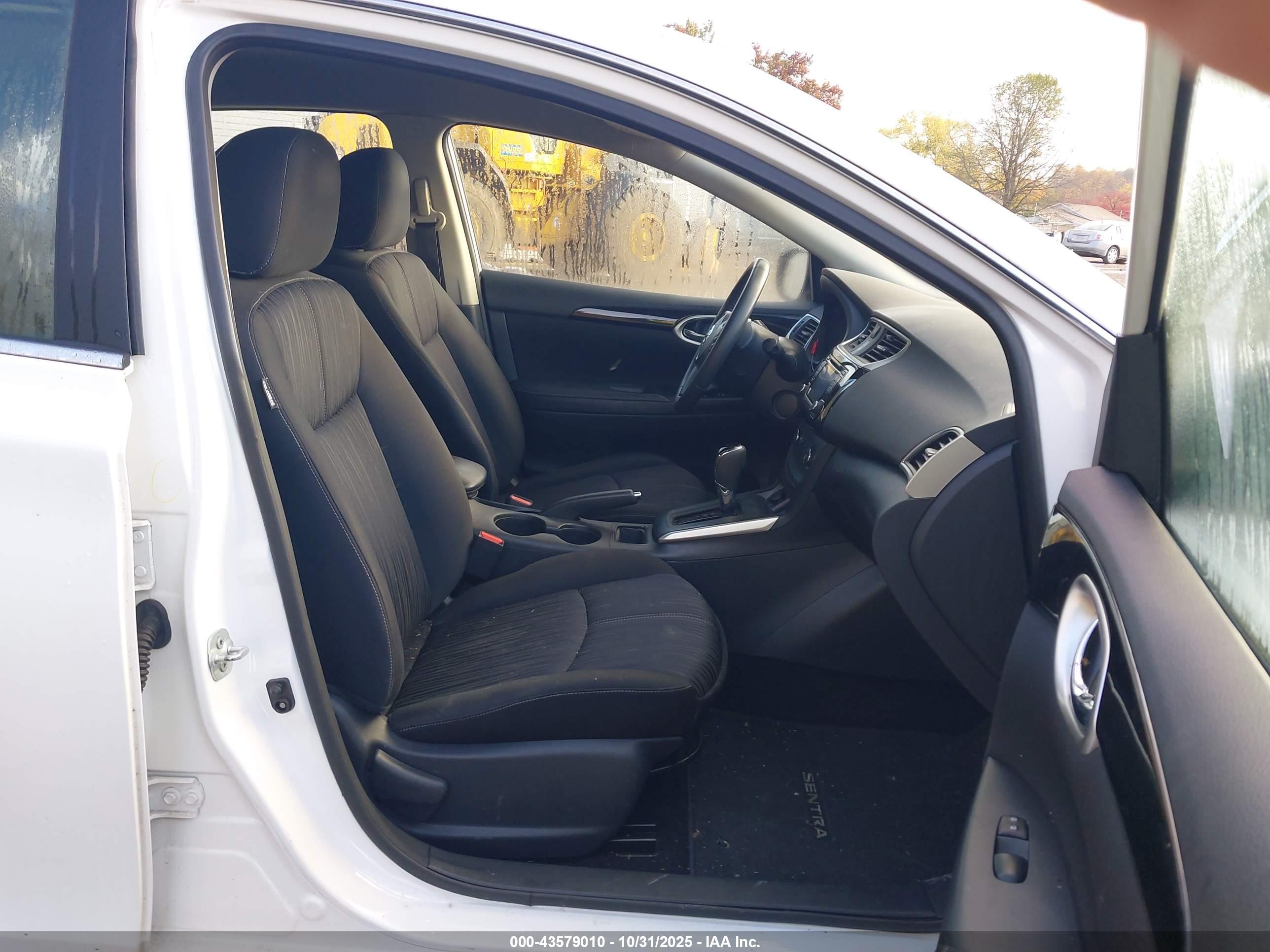 NISSAN SENTRA image 5