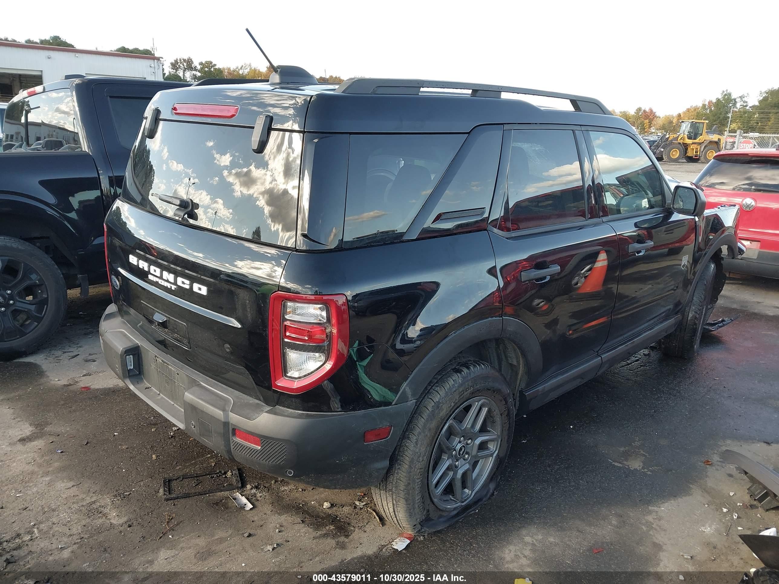 FORD BRONCO image 4