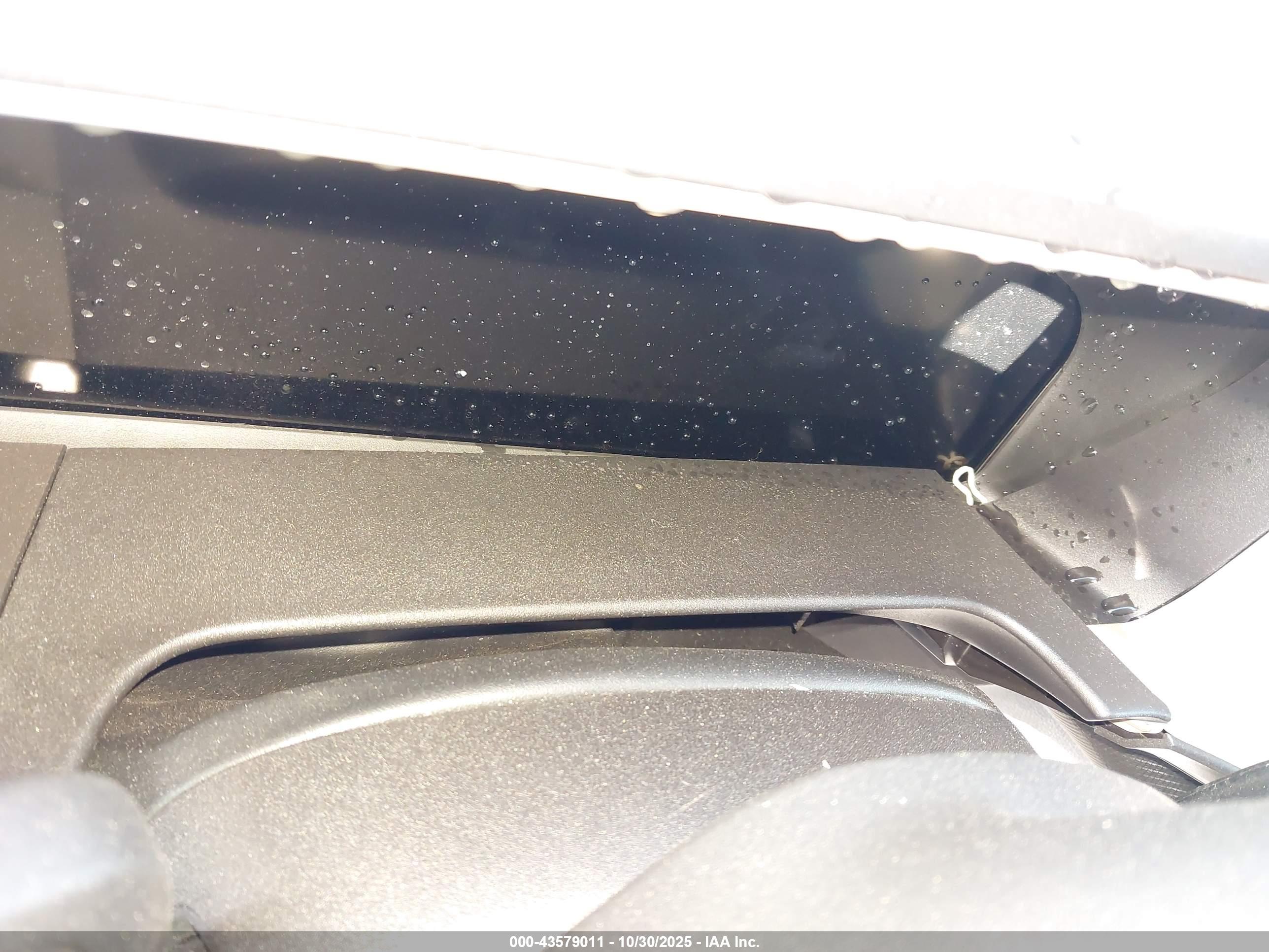 FORD BRONCO image 7