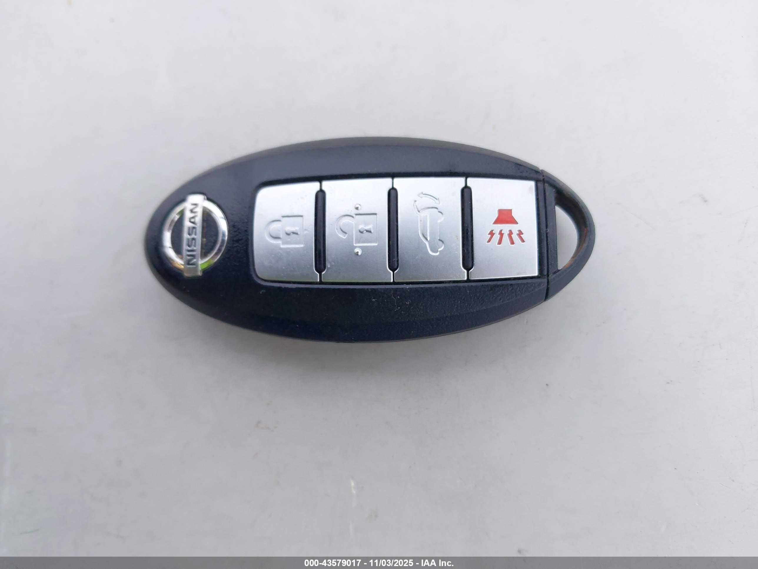 NISSAN MURANO image 11