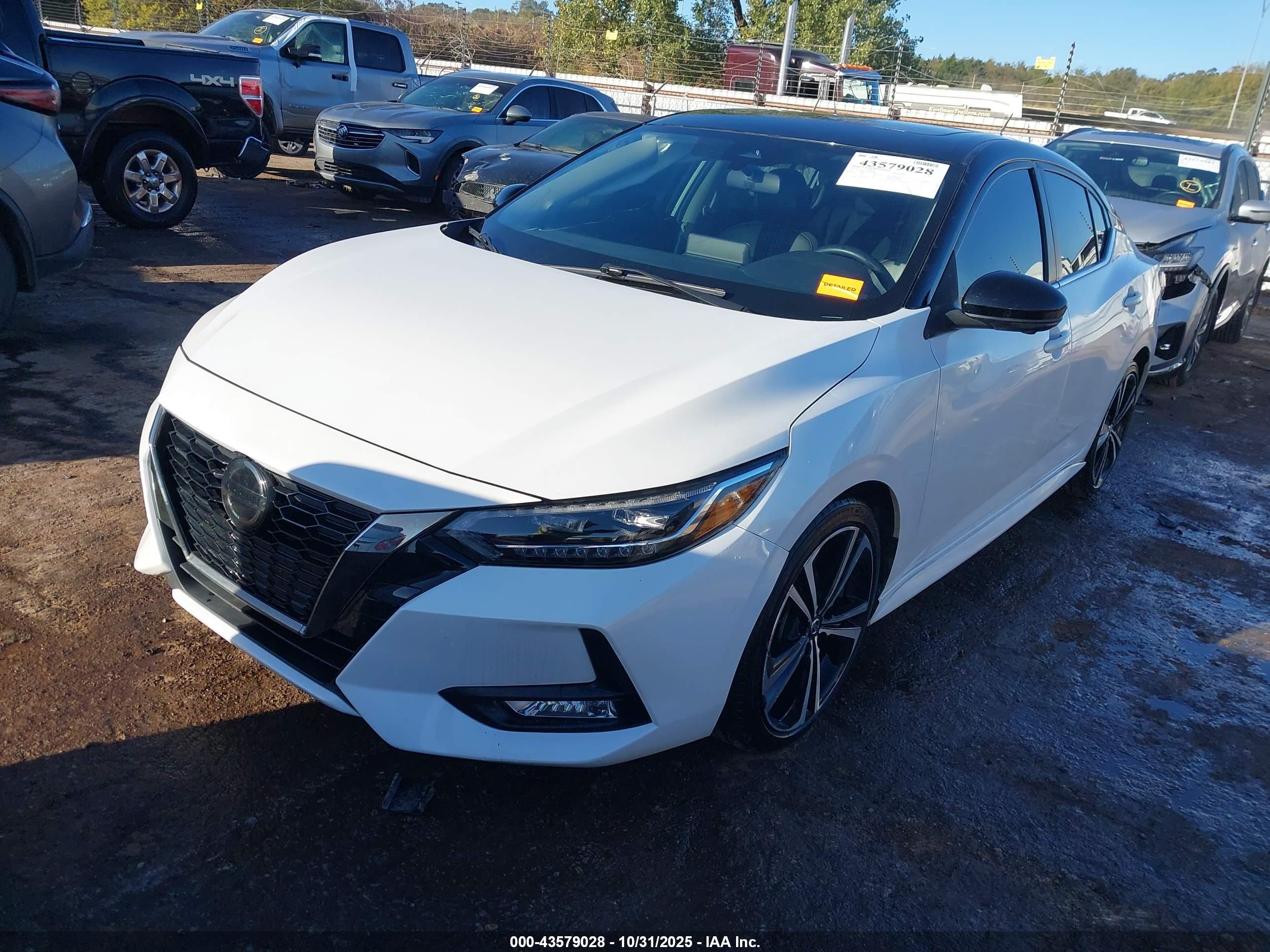 NISSAN SENTRA image 2