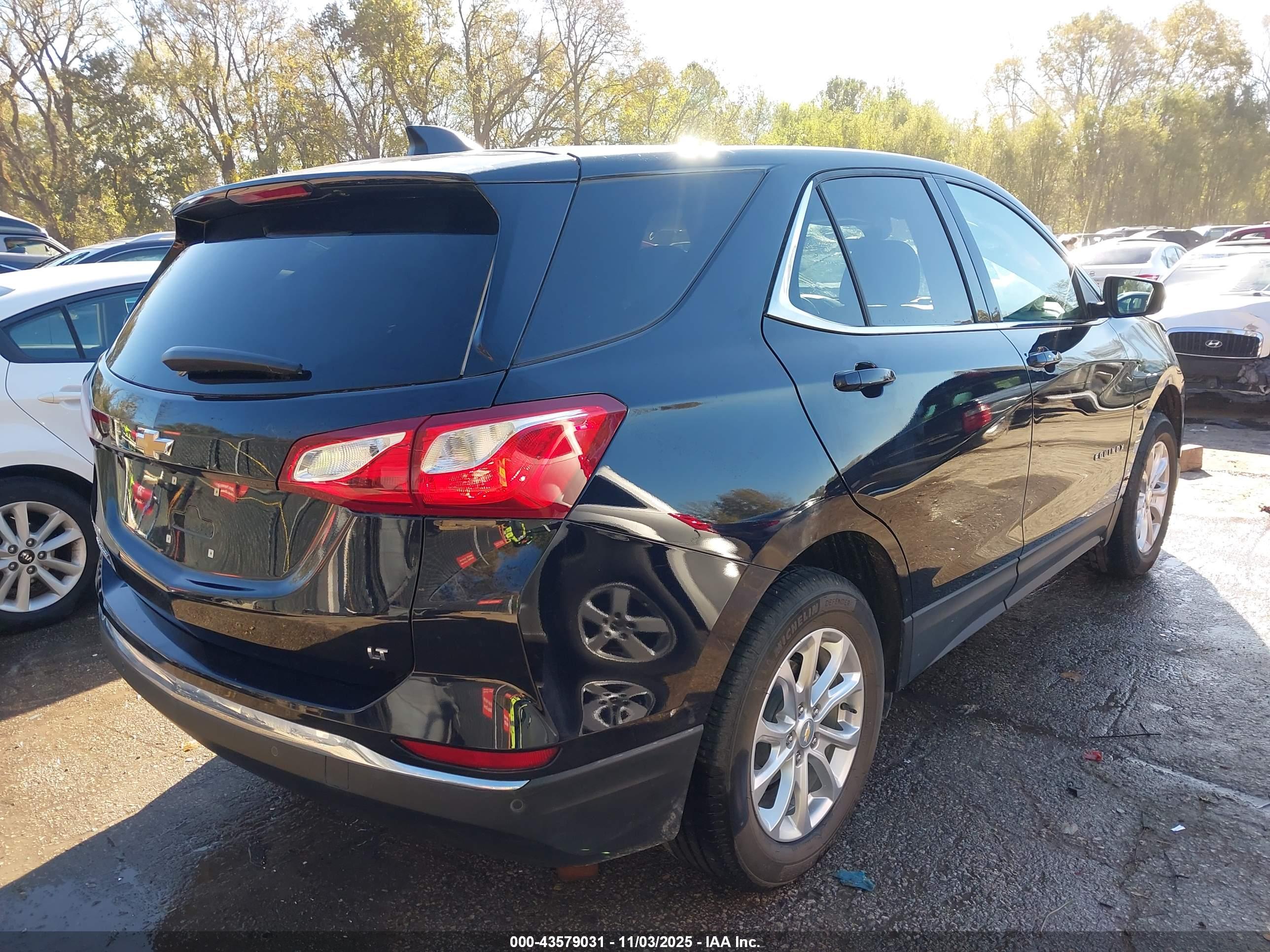 CHEVROLET EQUINOX image 4