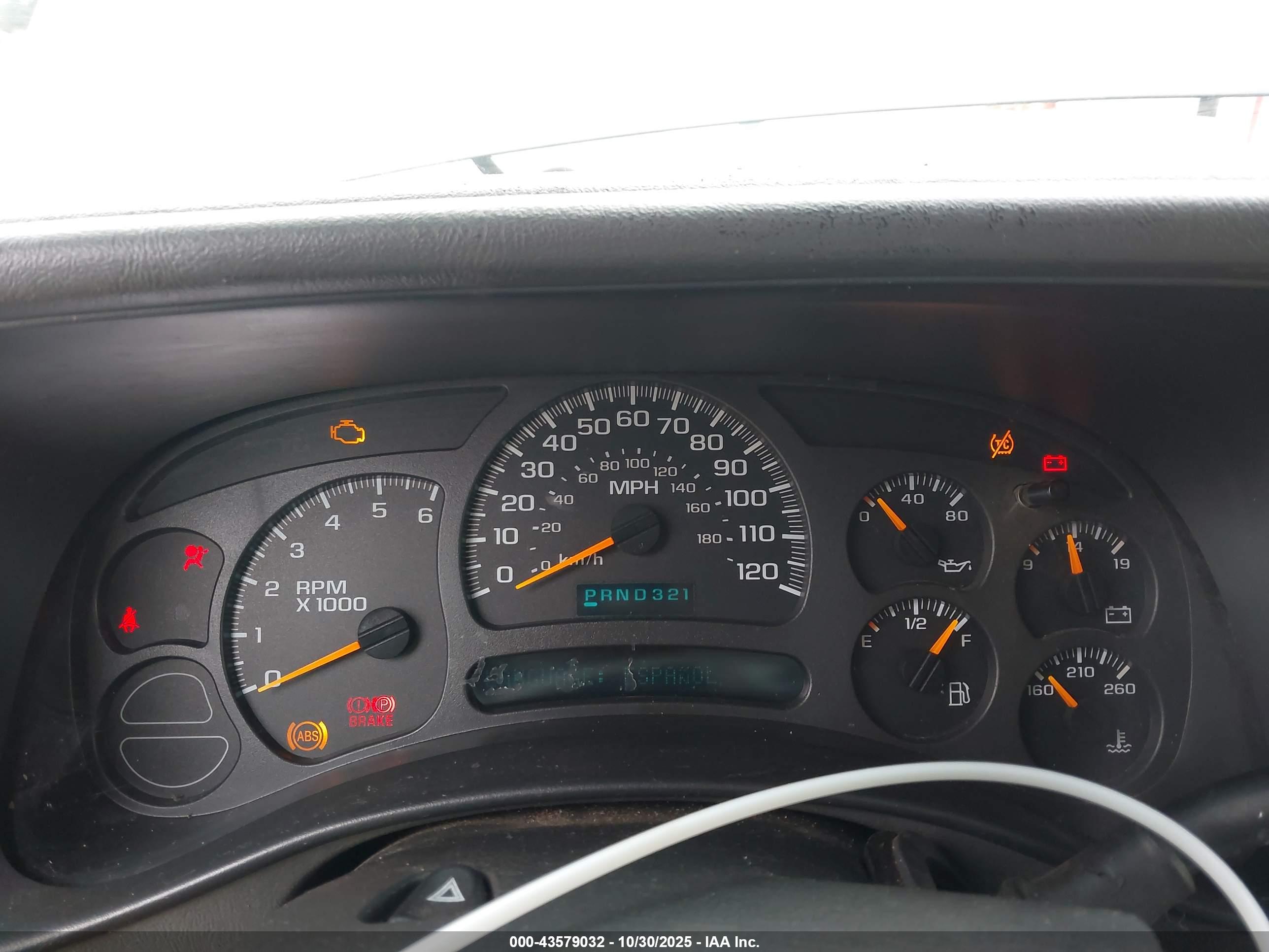 CHEVROLET TAHOE image 7