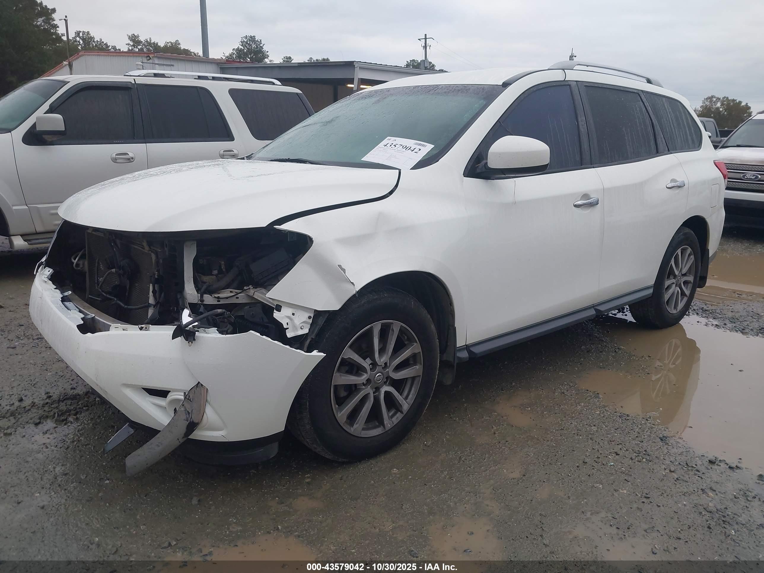 NISSAN PATHFINDER image 2