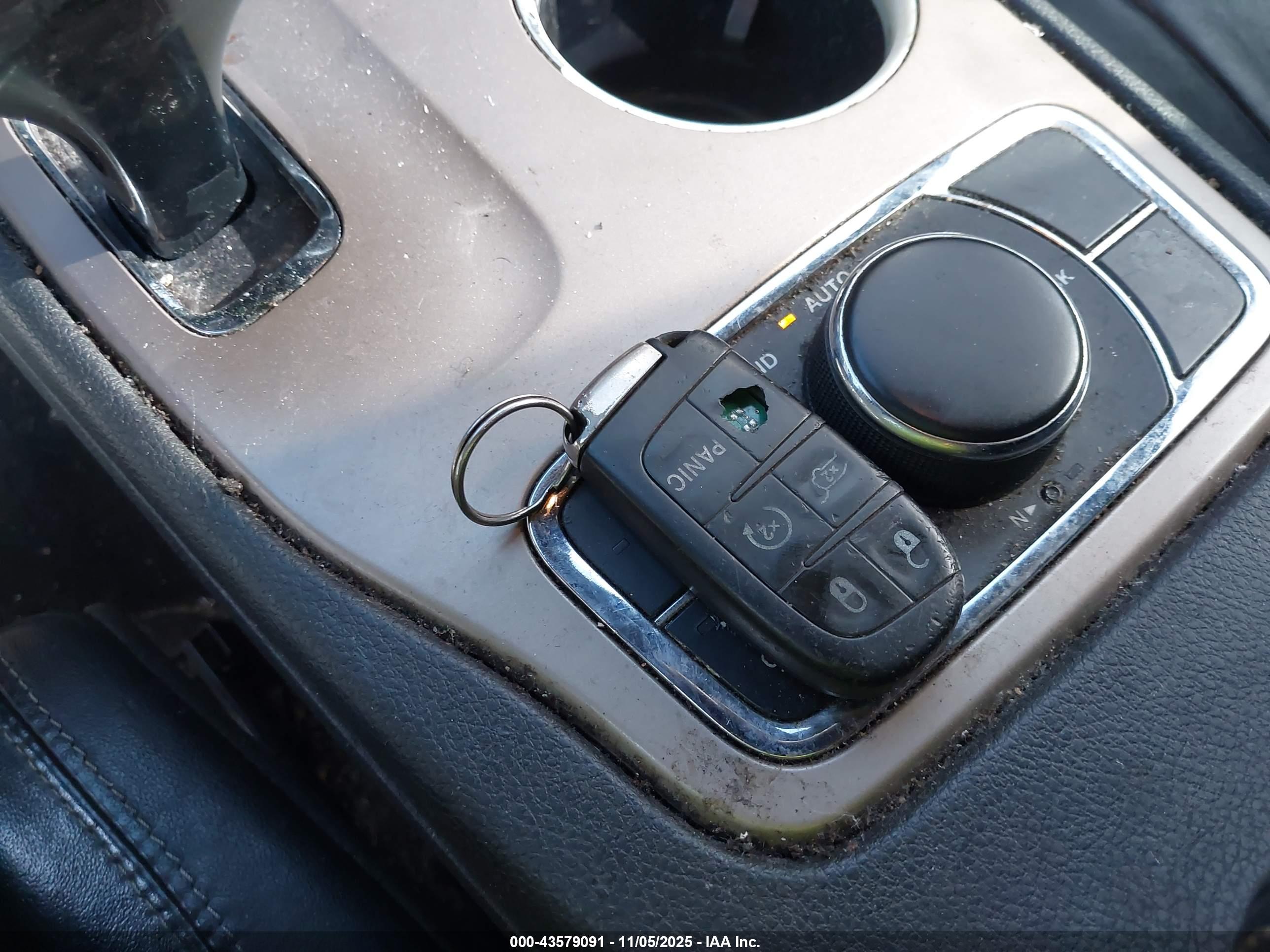 JEEP GRAND image 11