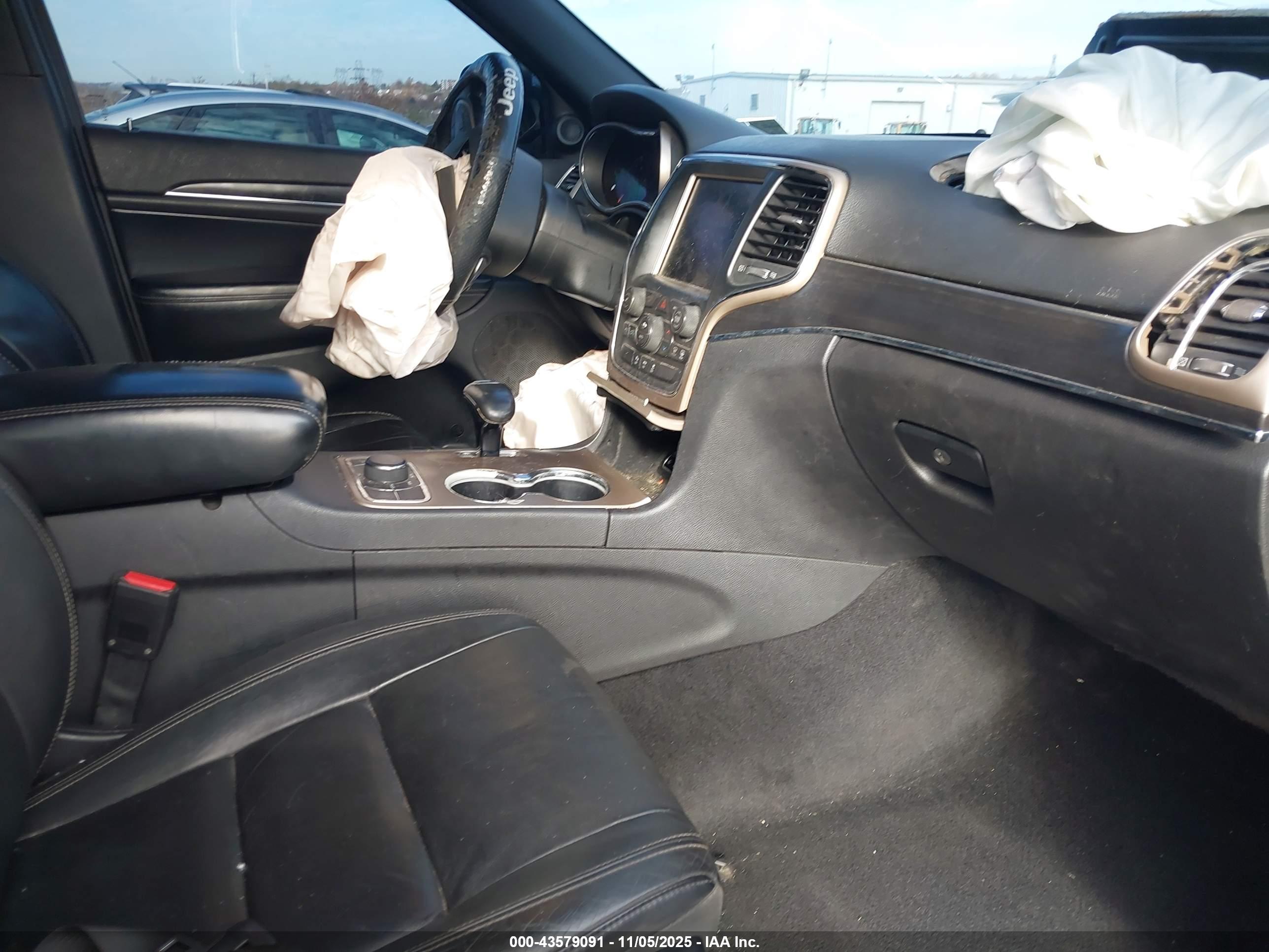 JEEP GRAND image 5