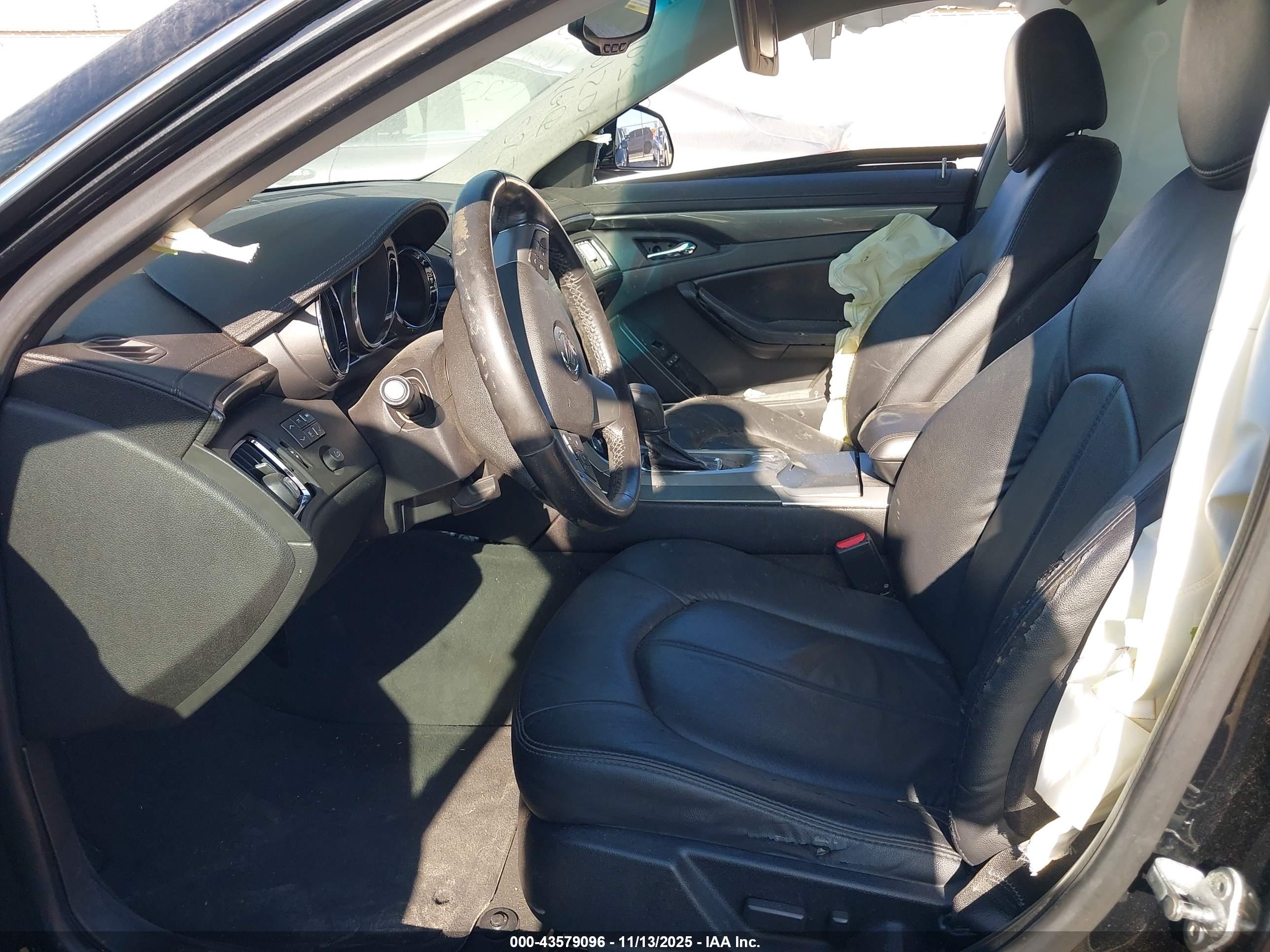 CADILLAC CTS image 5