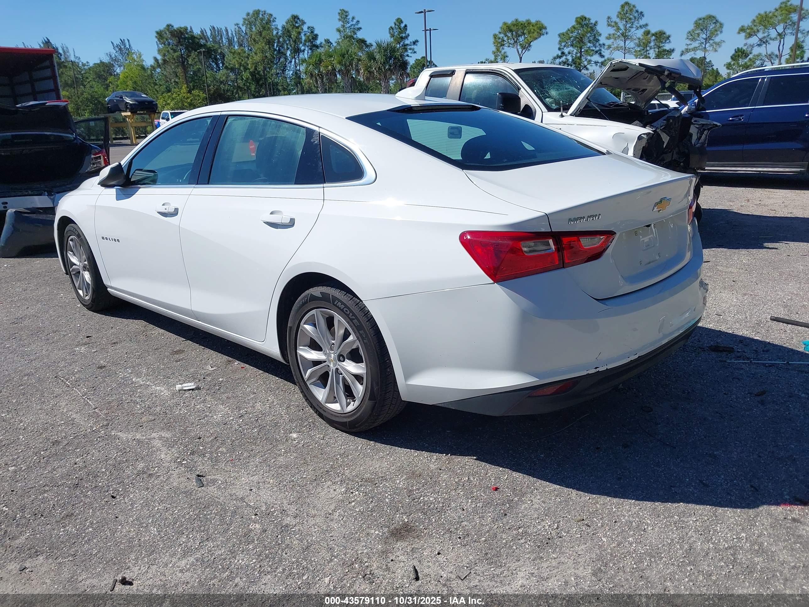 CHEVROLET MALIBU image 3