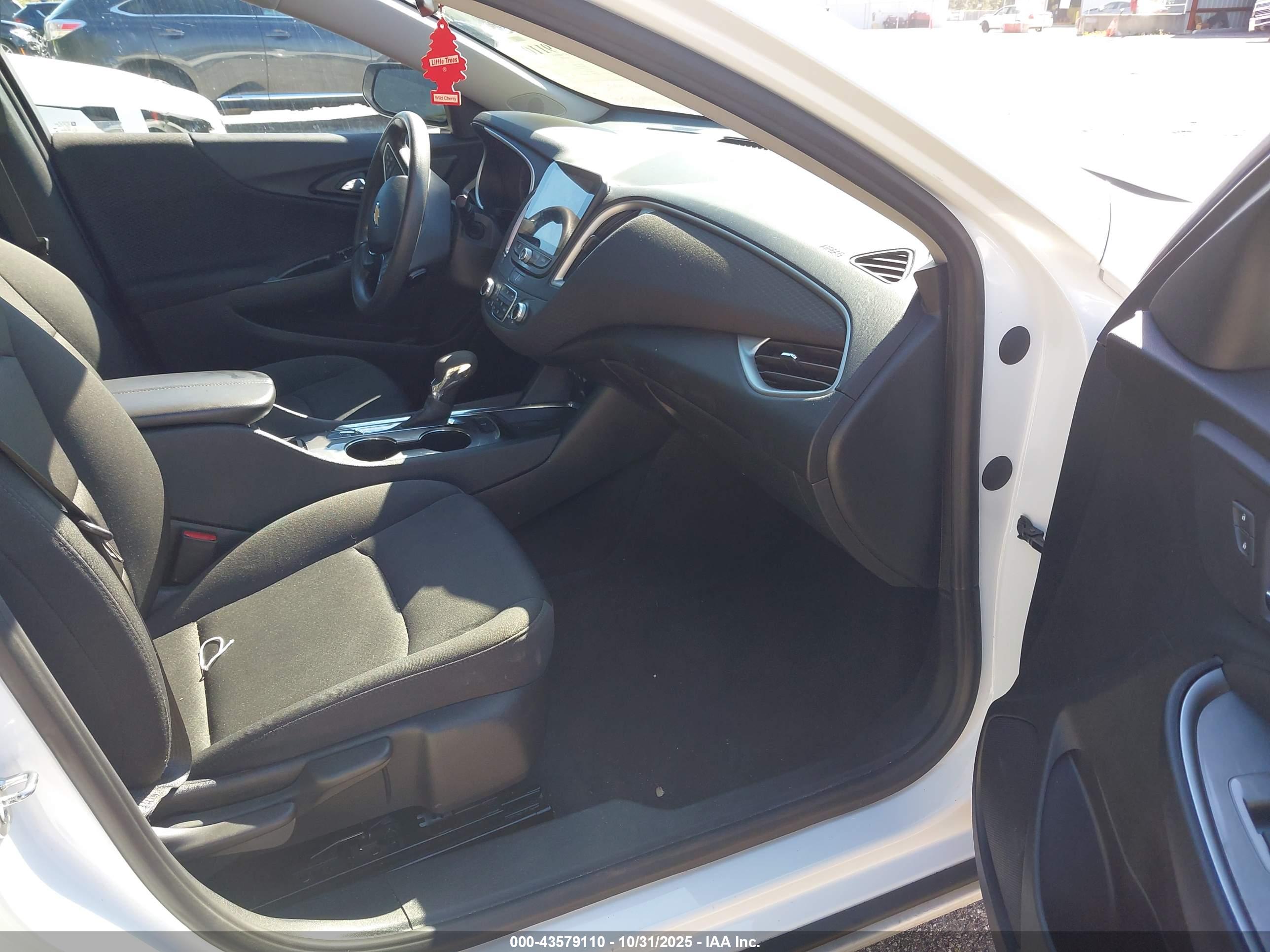 CHEVROLET MALIBU image 5