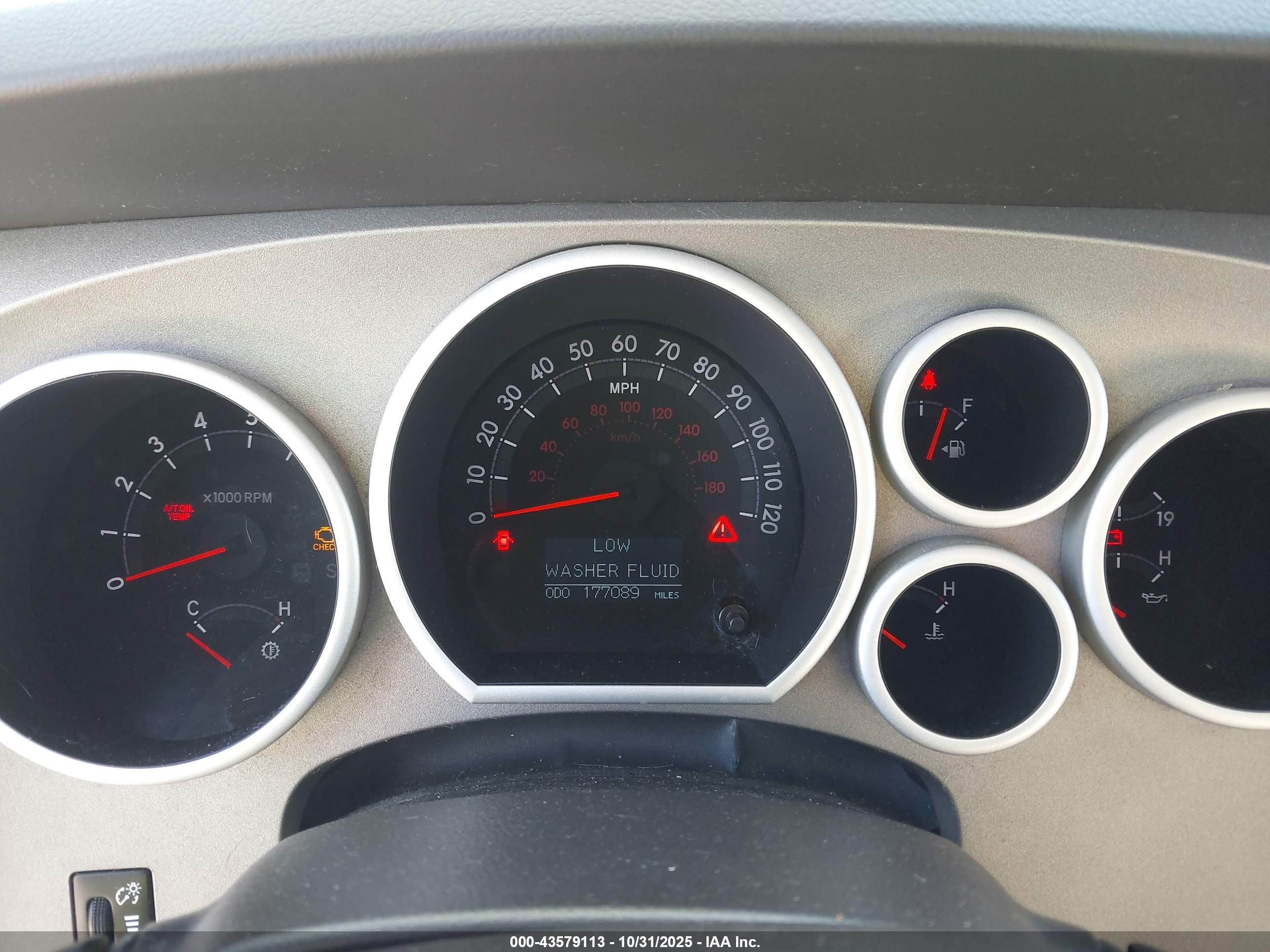 TOYOTA TUNDRA image 7