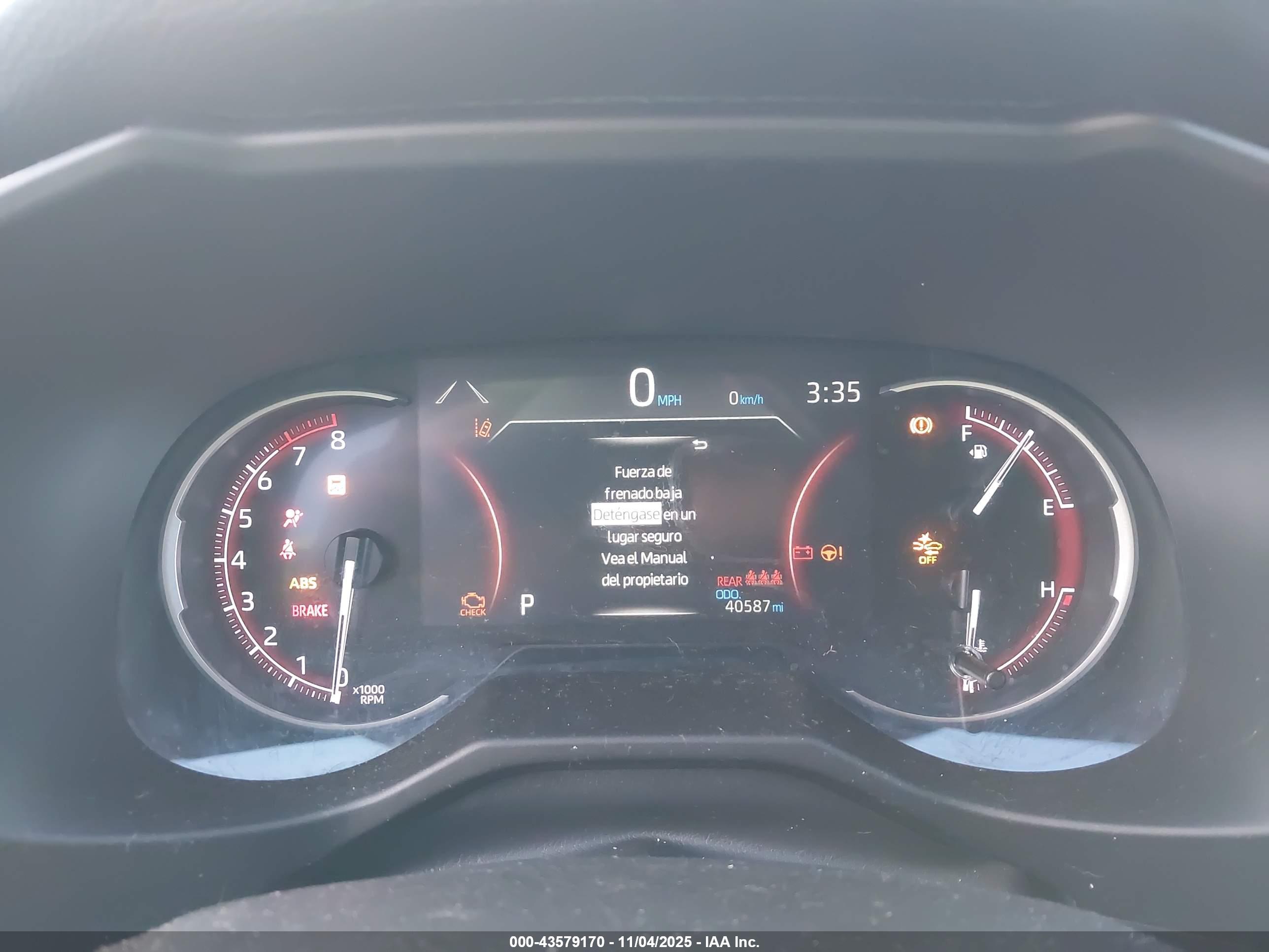 TOYOTA RAV4 image 7