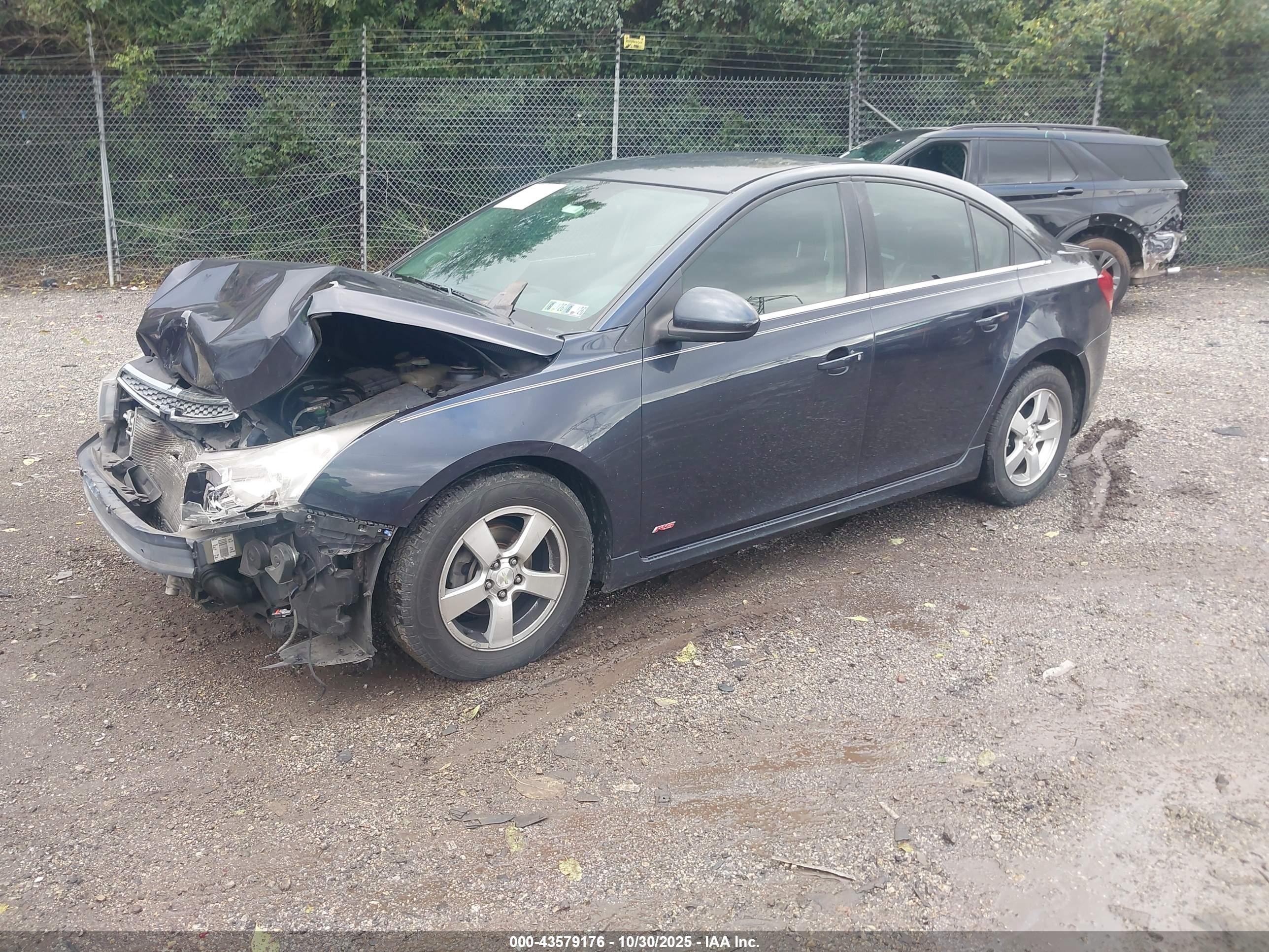 CHEVROLET CRUZE image 2