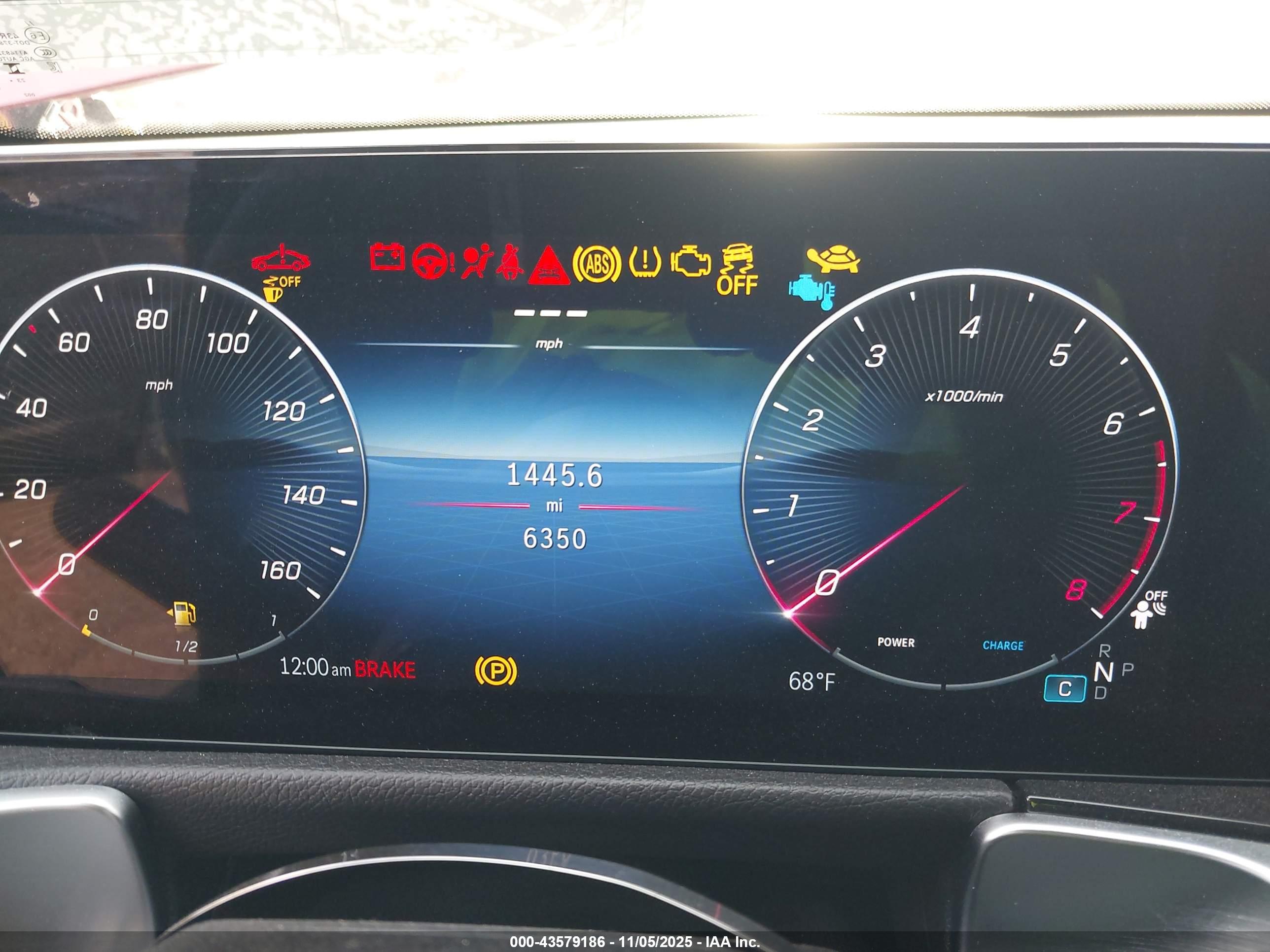 MERCEDES-BENZ GLB image 7