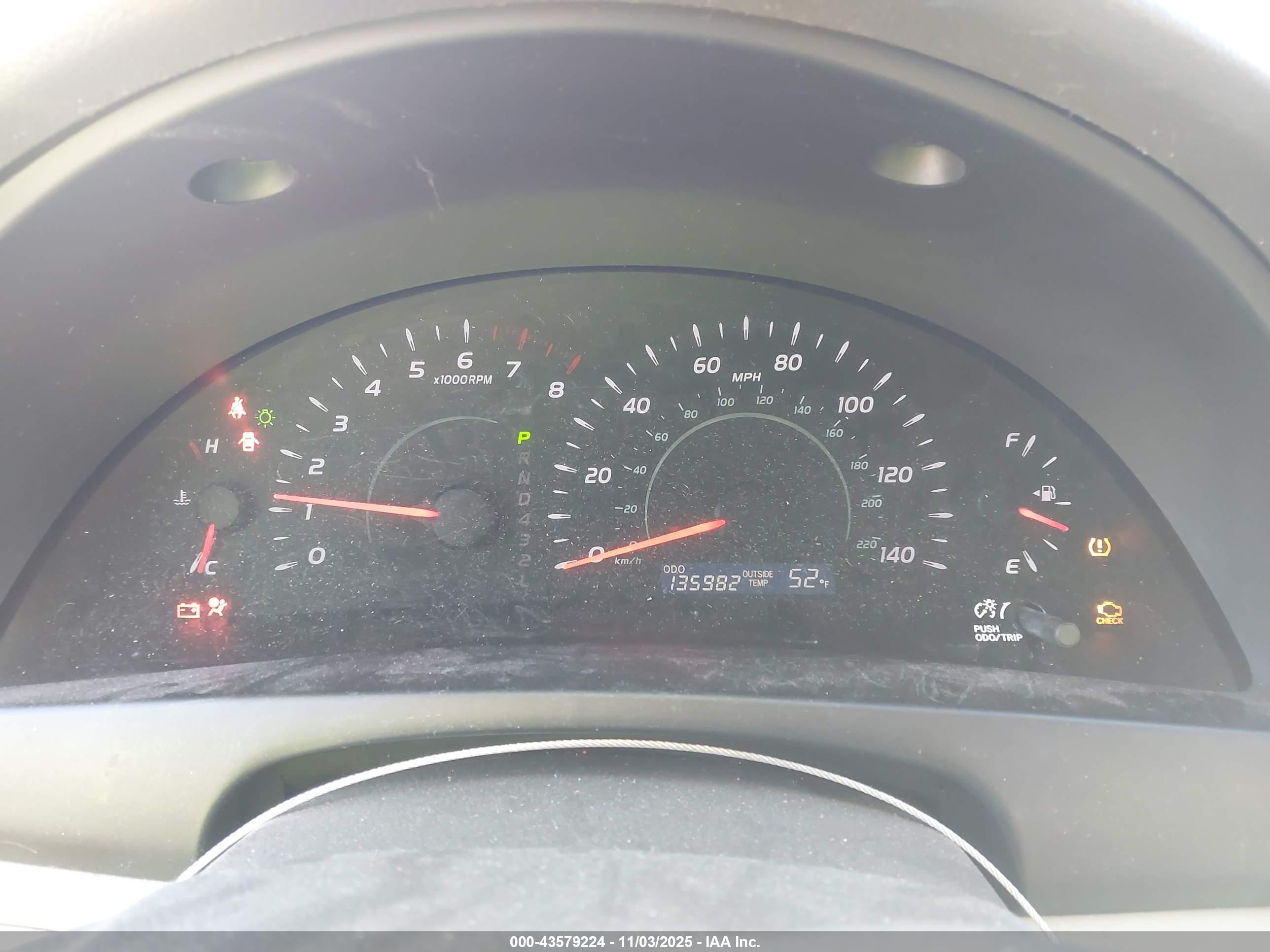 TOYOTA CAMRY image 7