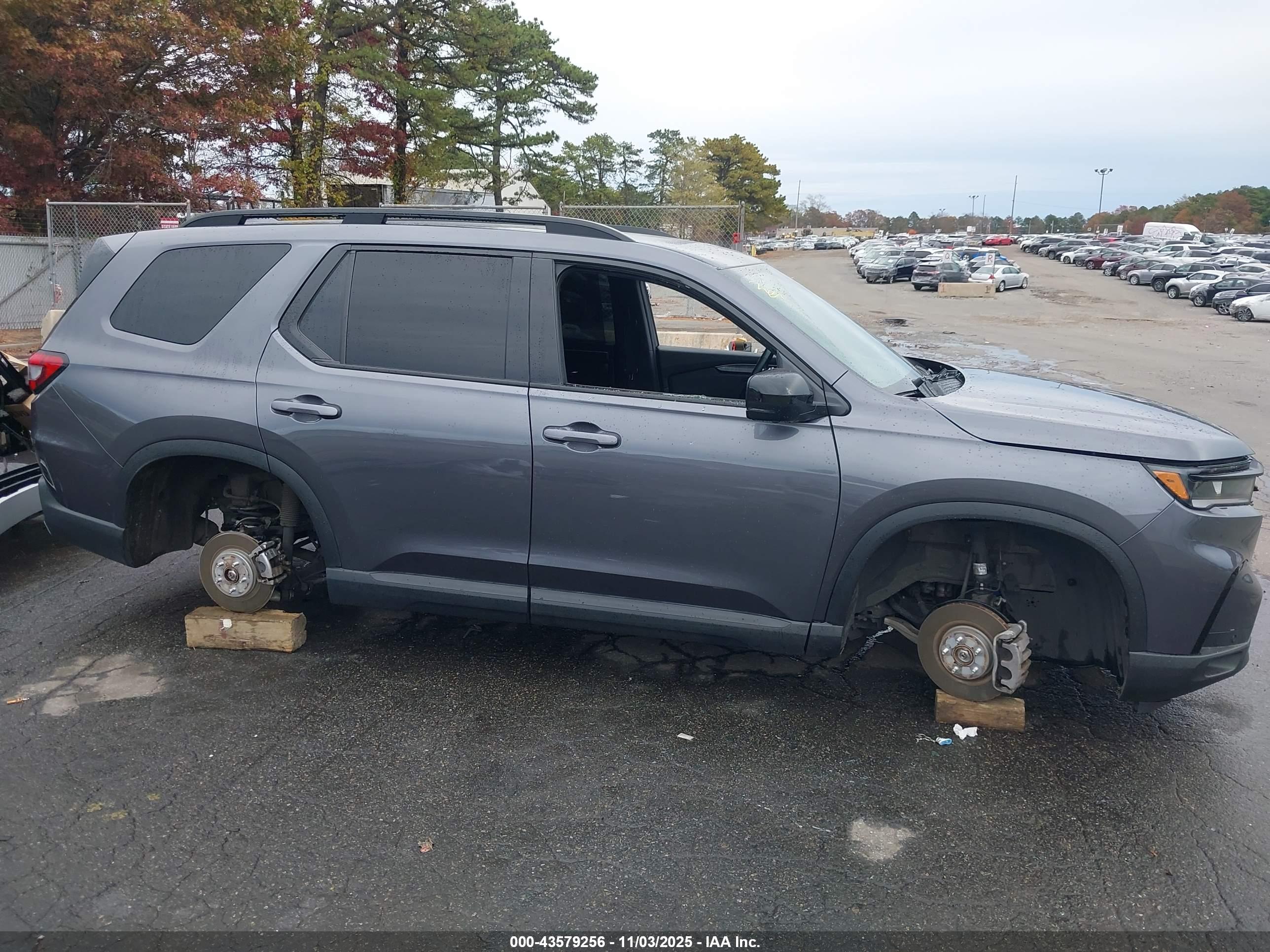 HONDA PILOT image 6