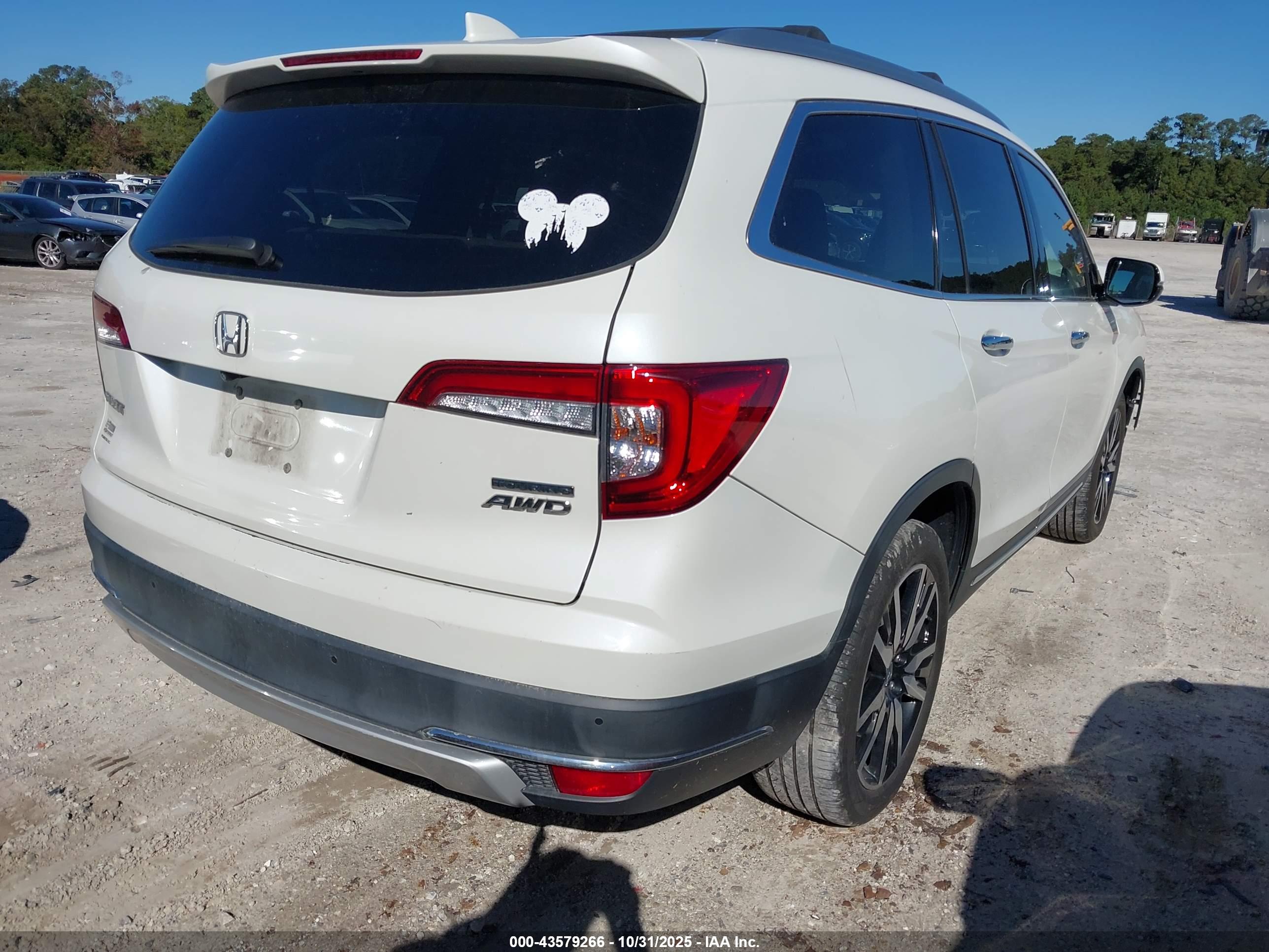 HONDA PILOT image 4
